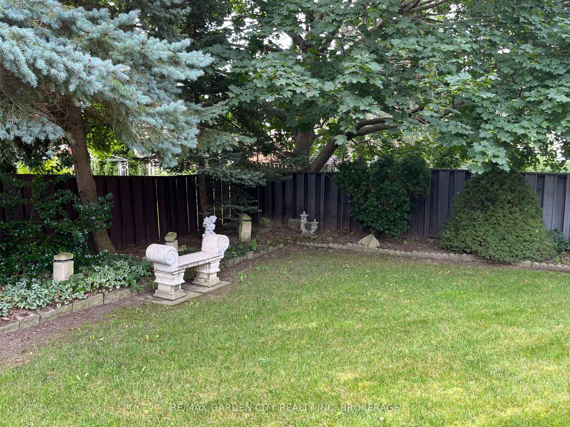 Photo 23 of 205 Rykert Street, St. Catharines, Rykert/Vansickle — HOMEH