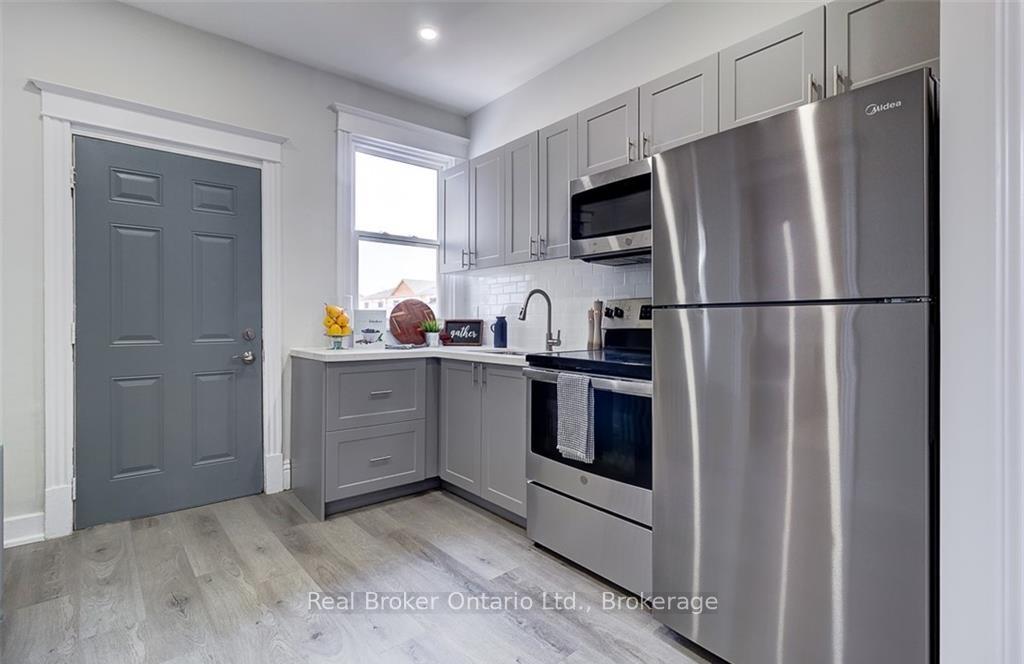 Photo 15 of 647 Wilson Street, Hamilton, Gibson — HOMEH