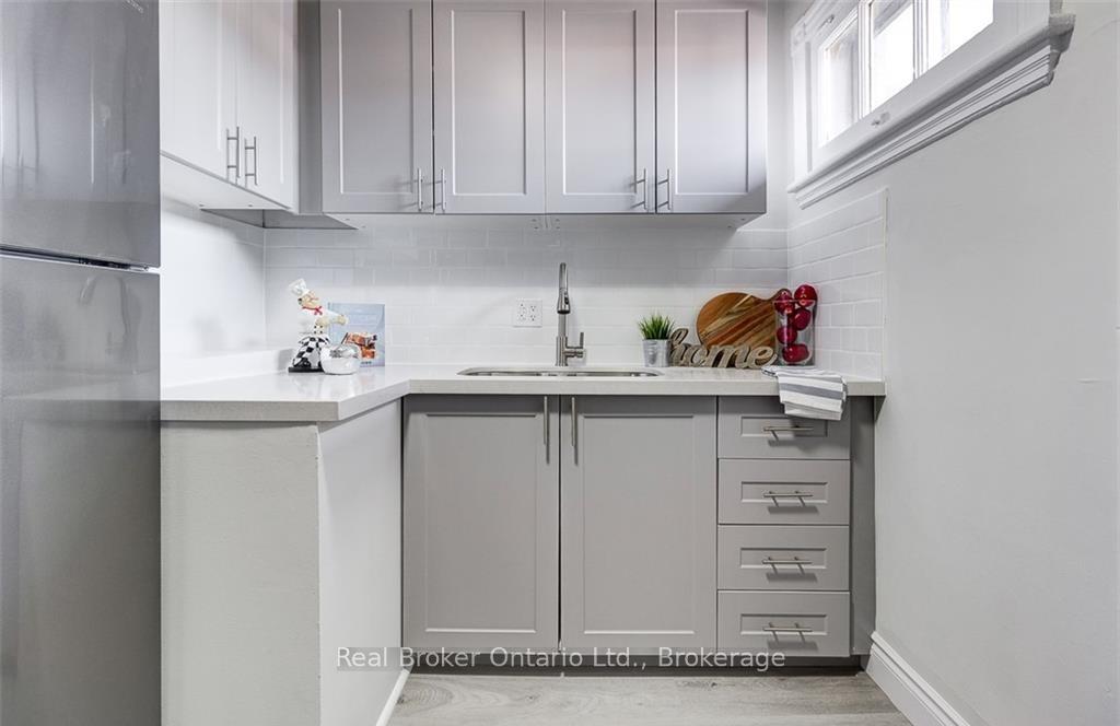 Photo 29 of 647 Wilson Street, Hamilton, Gibson — HOMEH
