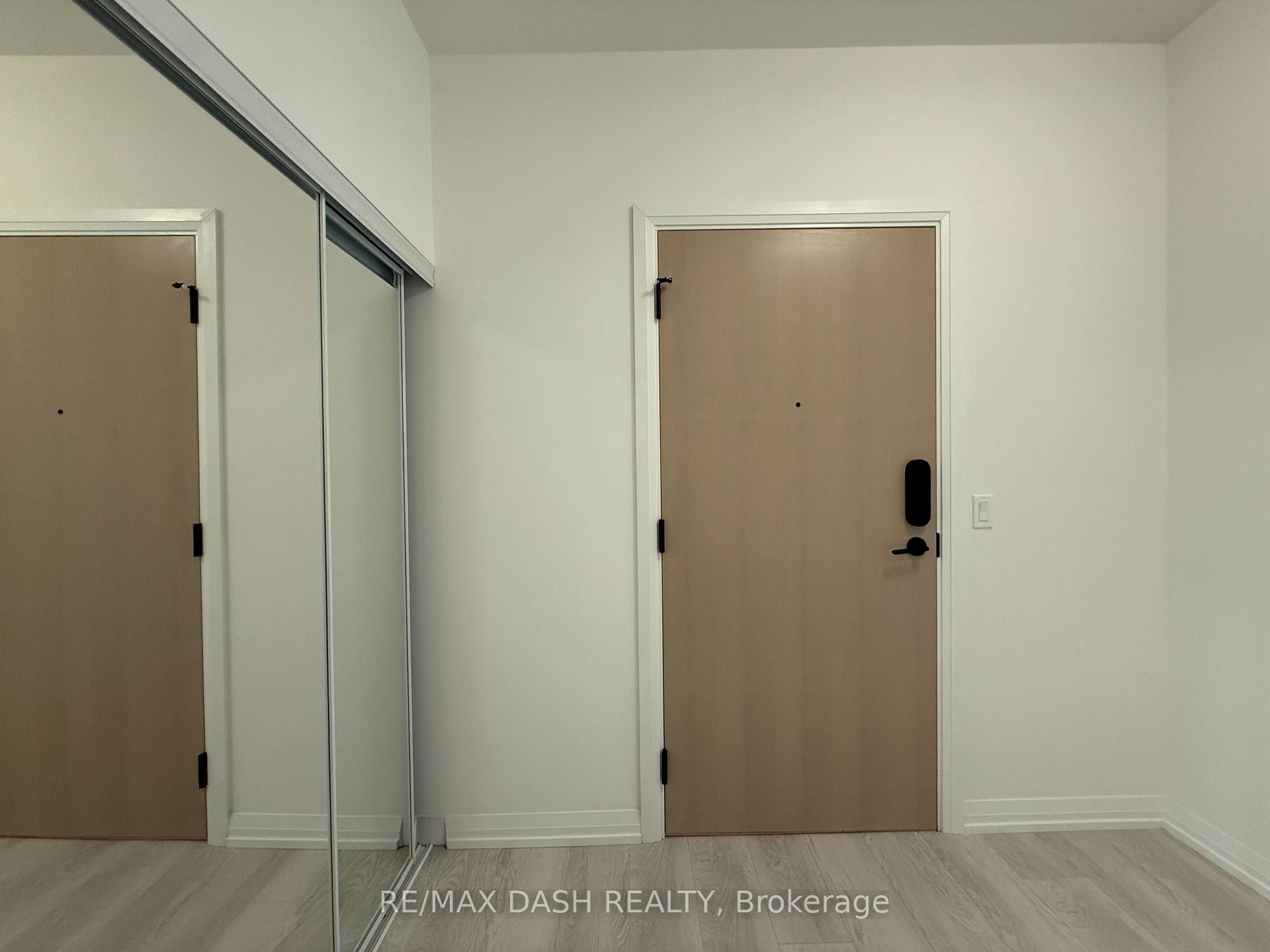 Photo 5 of Unit 2505, 280 Dundas Street W, Toronto, University — HOMEH