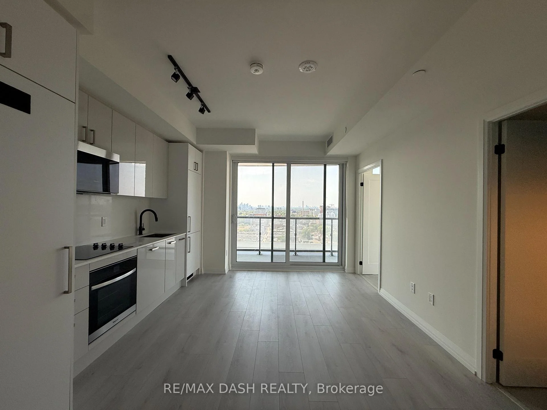 Photo 12 of Unit 2505, 280 Dundas Street W, Toronto, University — HOMEH