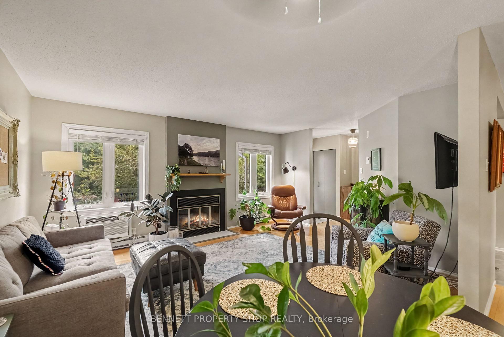 Photo 3 of Unit 5, 7 Timberview Way, Ottawa, Westcliffe Estates — HOMEH