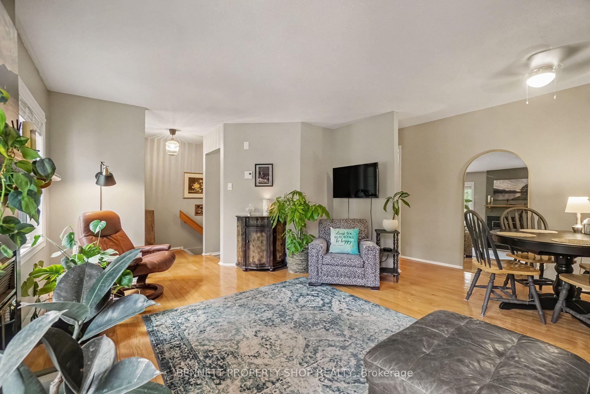 Photo 5 of Unit 5, 7 Timberview Way, Ottawa, Westcliffe Estates — HOMEH