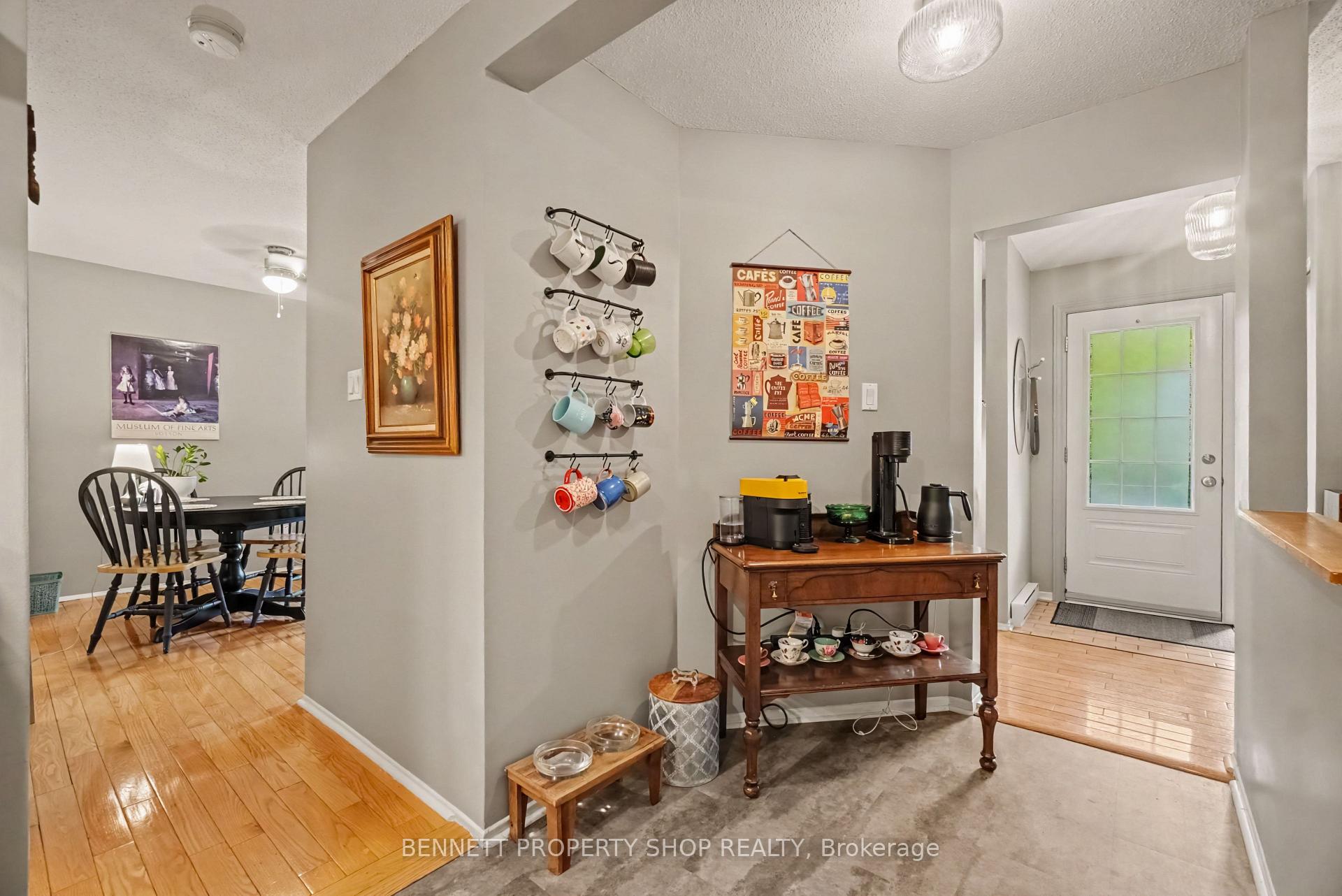 Photo 6 of Unit 5, 7 Timberview Way, Ottawa, Westcliffe Estates — HOMEH