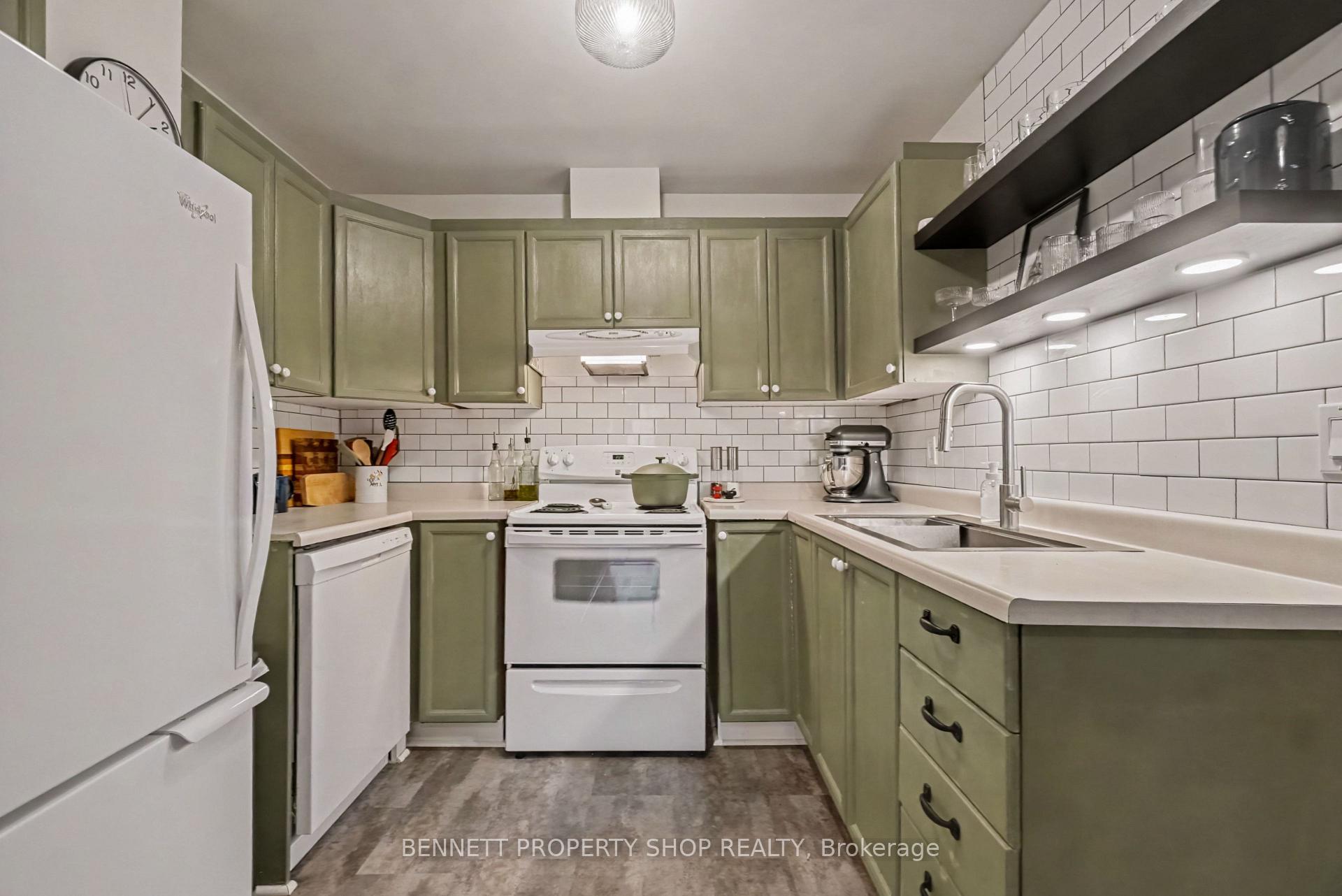 Photo 7 of Unit 5, 7 Timberview Way, Ottawa, Westcliffe Estates — HOMEH