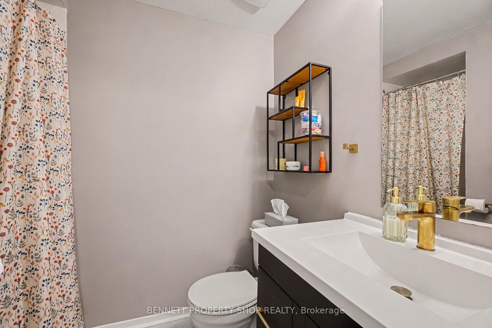 Photo 12 of Unit 5, 7 Timberview Way, Ottawa, Westcliffe Estates — HOMEH