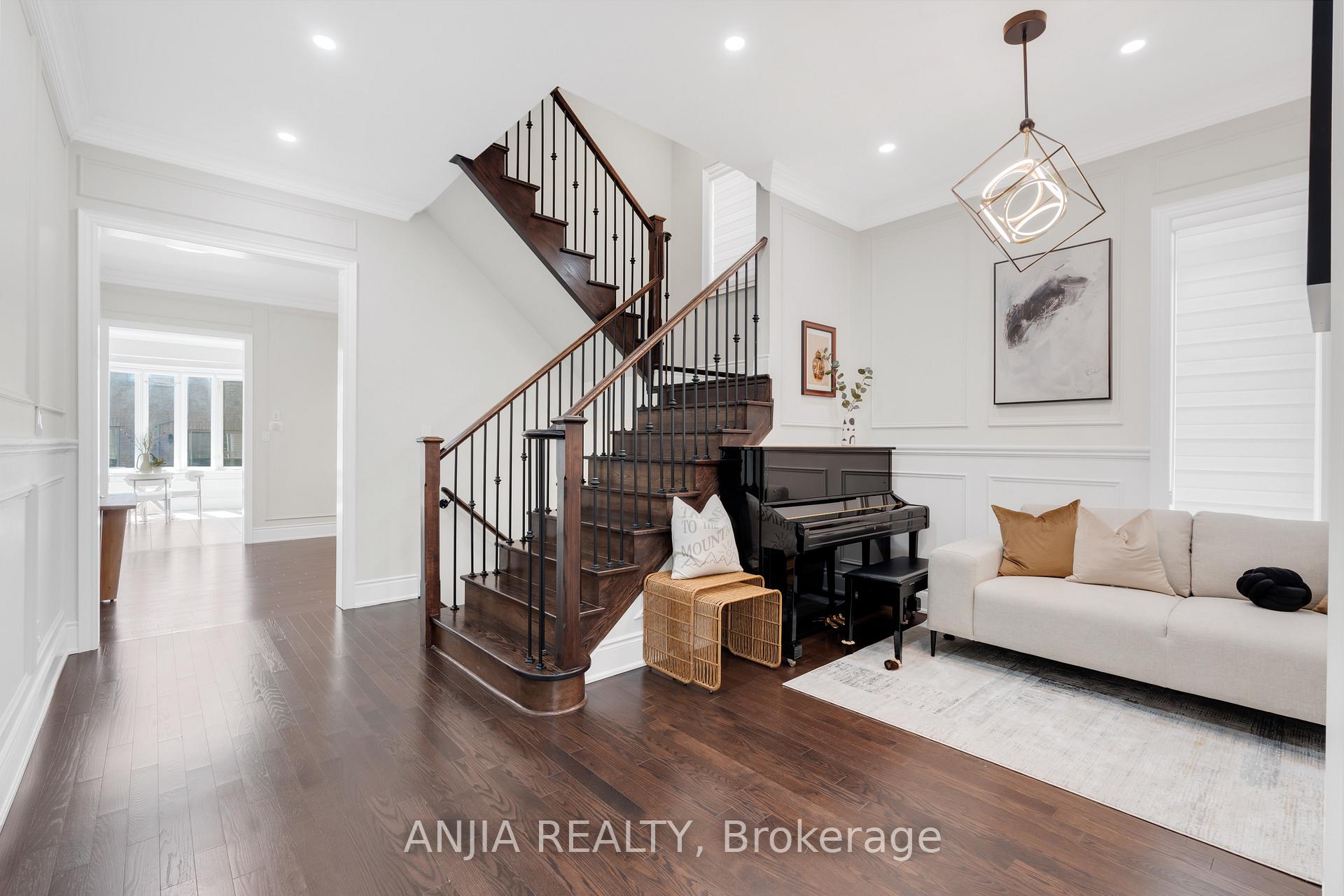 Photo 4 of 9 Mario Avenue, Markham, Cachet — HOMEH