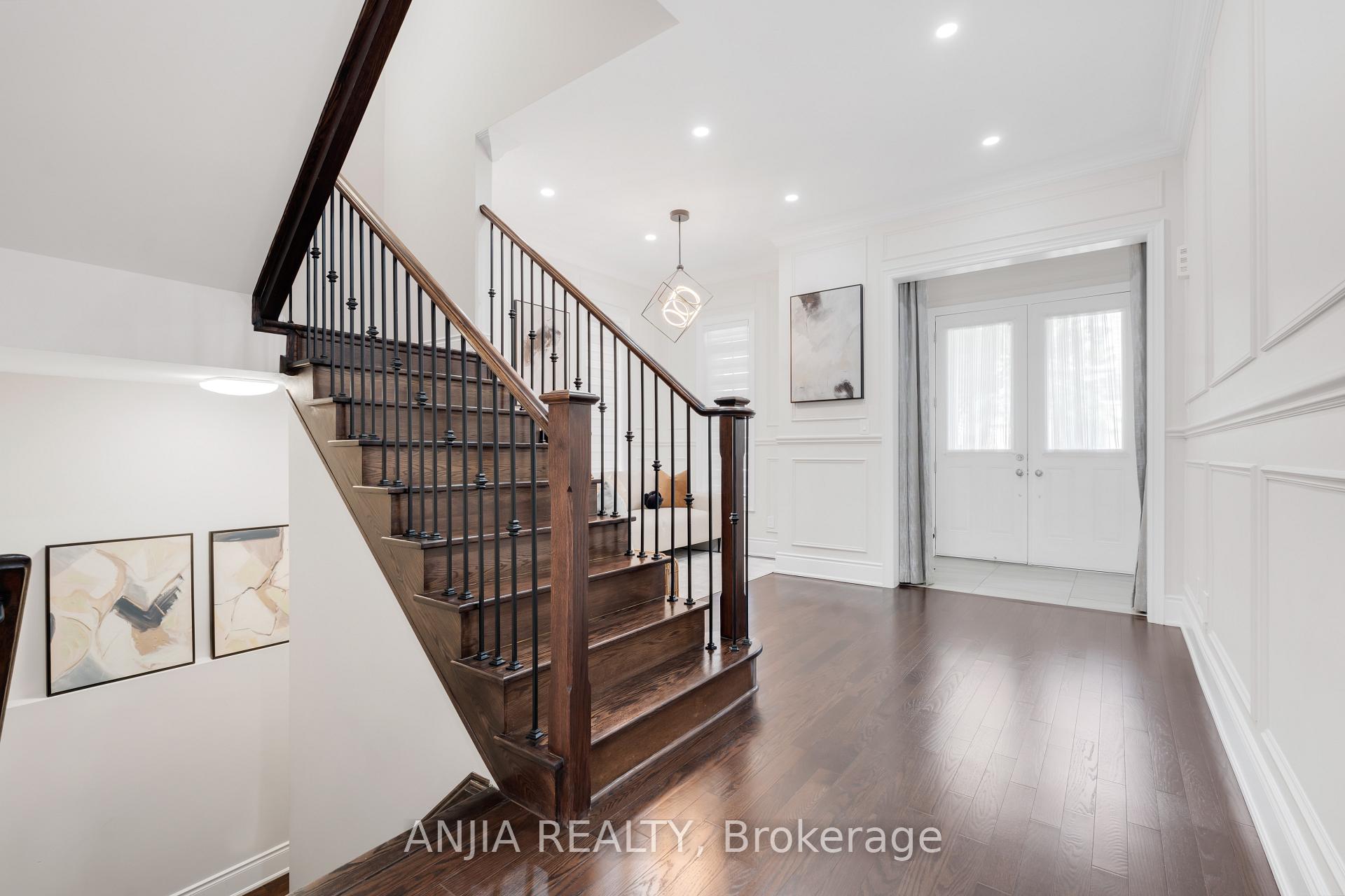 Photo 5 of 9 Mario Avenue, Markham, Cachet — HOMEH