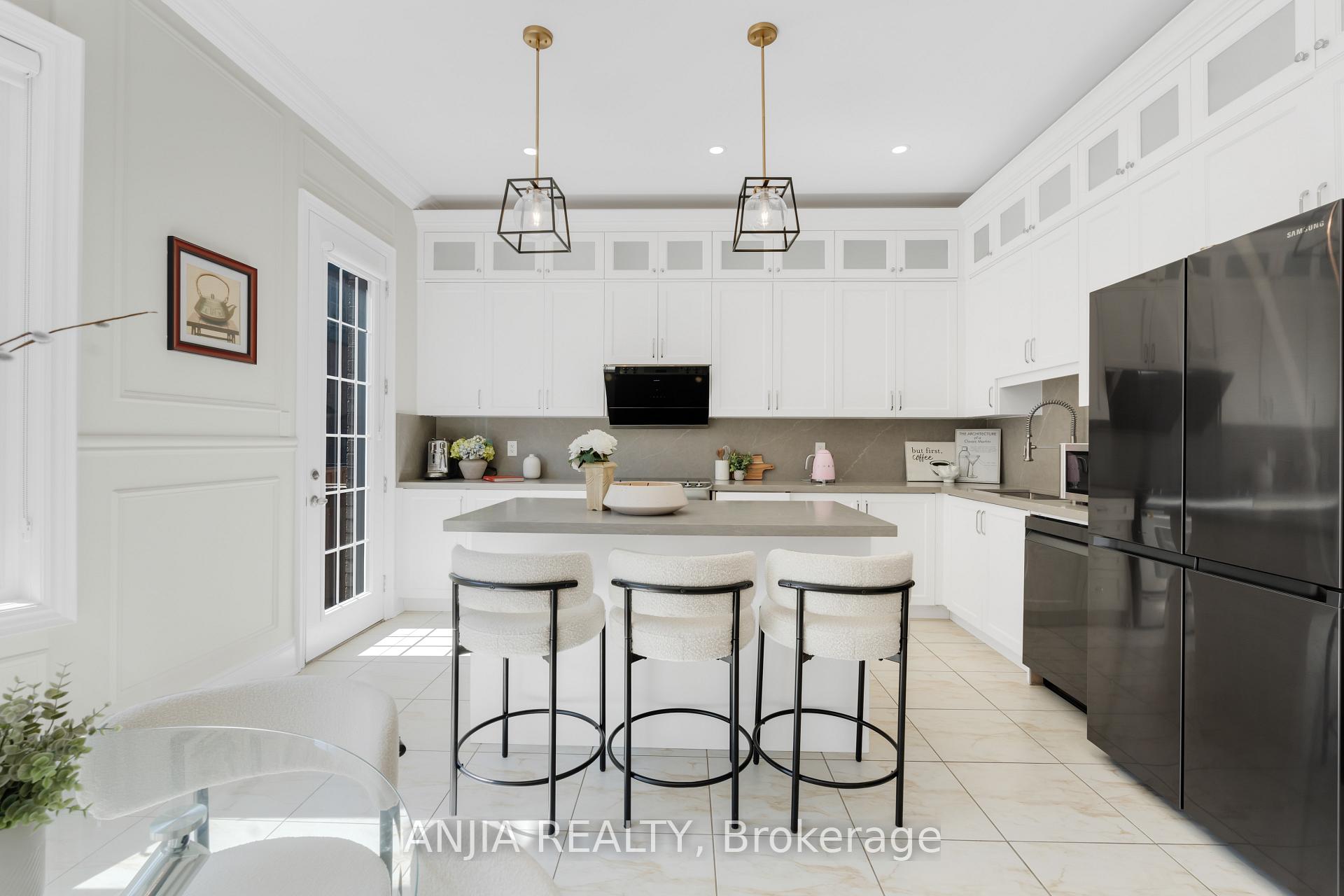 Photo 11 of 9 Mario Avenue, Markham, Cachet — HOMEH