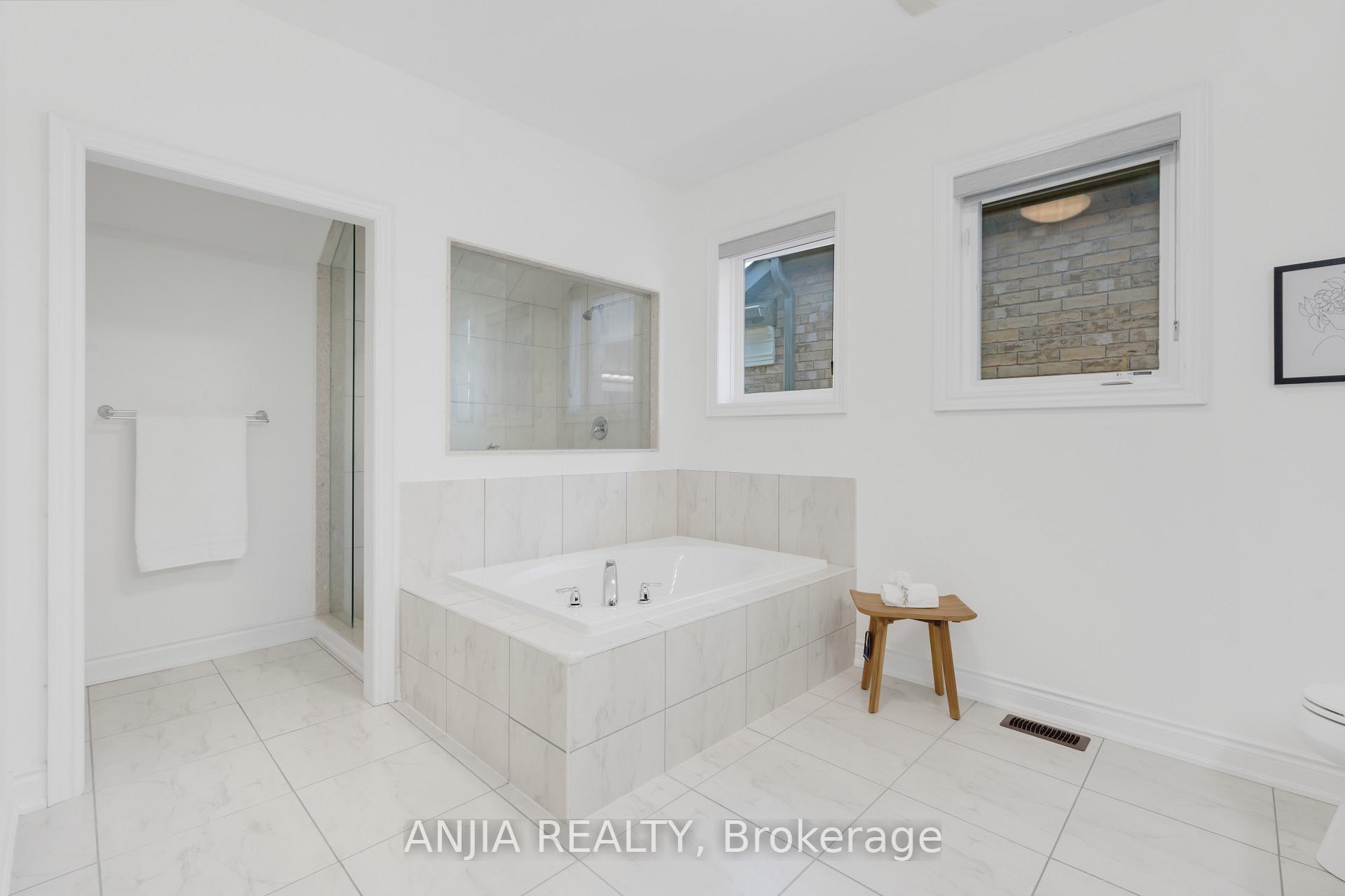Photo 34 of 9 Mario Avenue, Markham, Cachet — HOMEH
