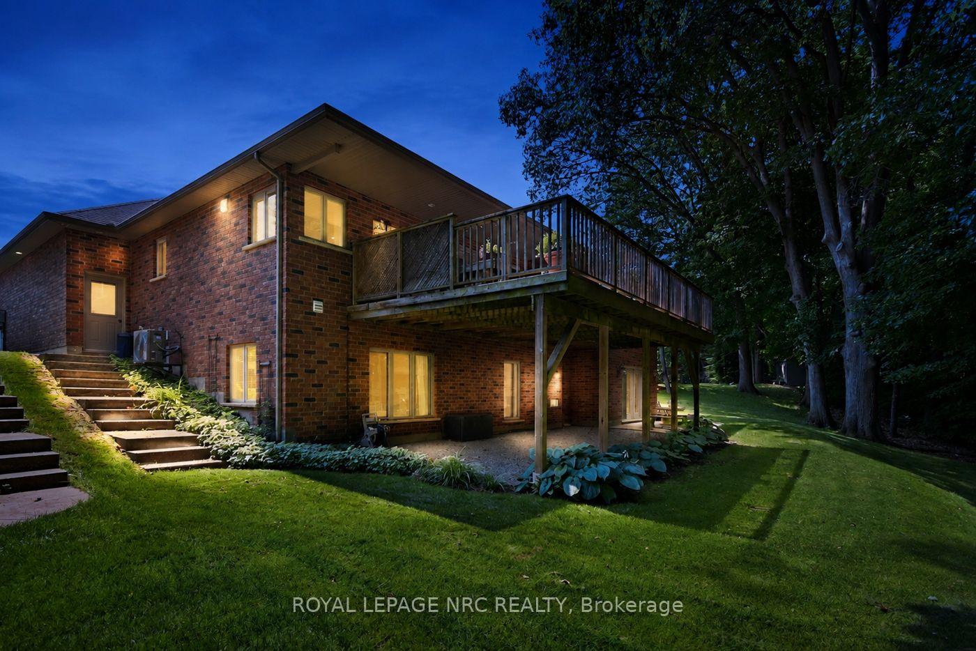 Photo 4 of 79 Cherry Ridge Boulevard, Pelham, Fenwick — HOMEH