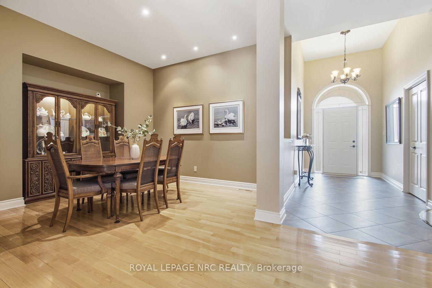 Photo 6 of 79 Cherry Ridge Boulevard, Pelham, Fenwick — HOMEH