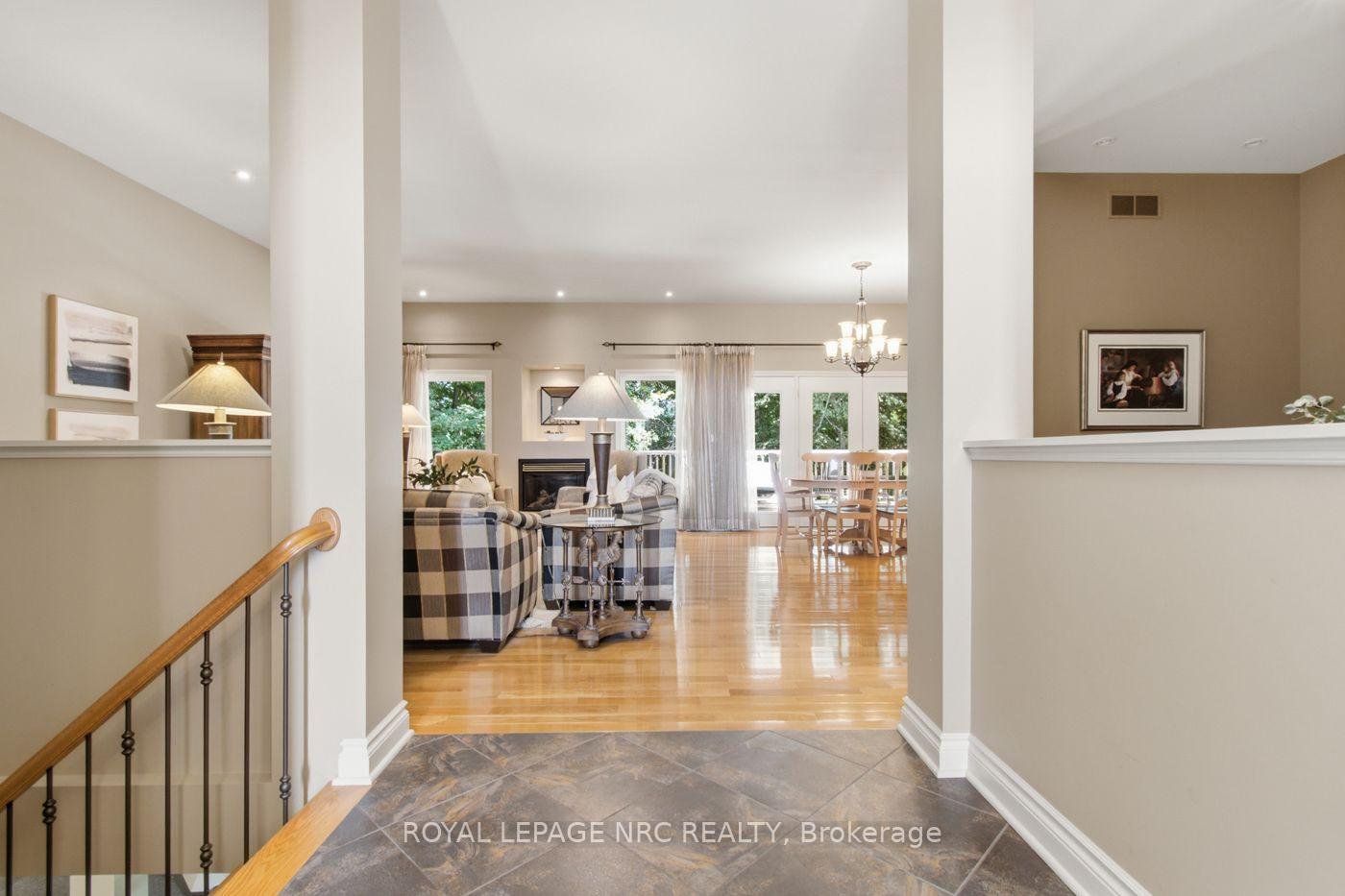 Photo 7 of 79 Cherry Ridge Boulevard, Pelham, Fenwick — HOMEH