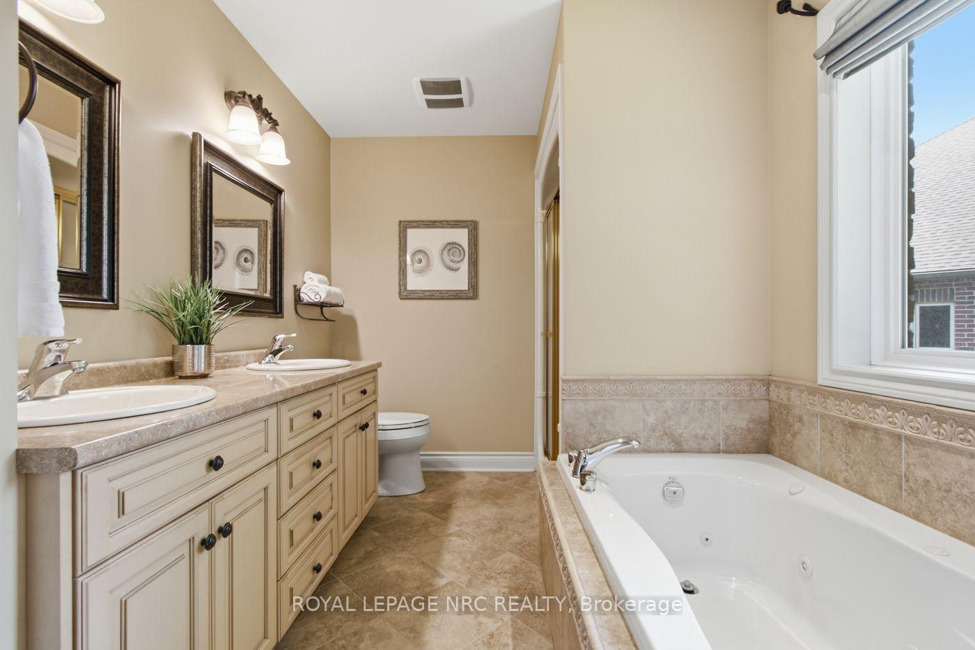 Photo 30 of 79 Cherry Ridge Boulevard, Pelham, Fenwick — HOMEH
