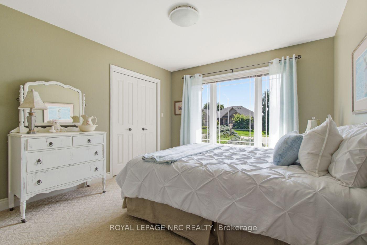 Photo 31 of 79 Cherry Ridge Boulevard, Pelham, Fenwick — HOMEH