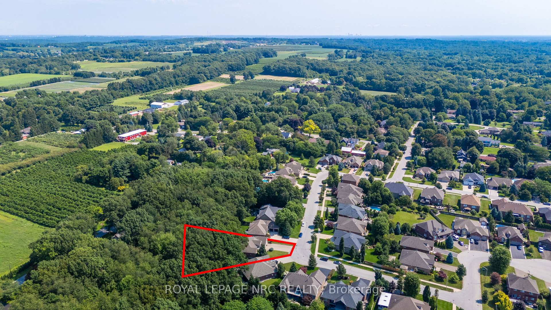 Photo 48 of 79 Cherry Ridge Boulevard, Pelham, Fenwick — HOMEH