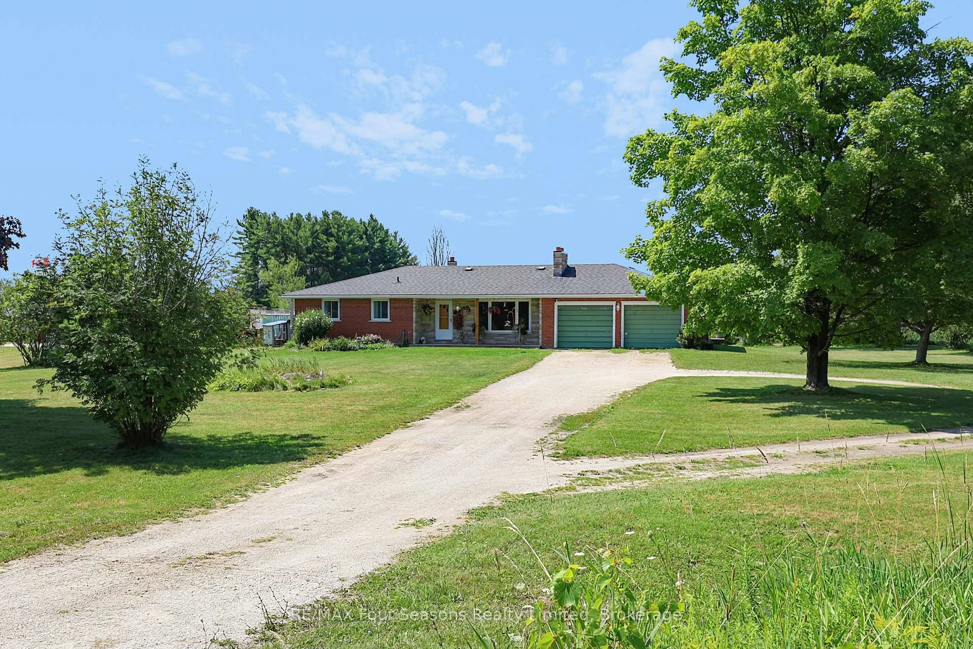 Photo 8 of 2140 5th Concession N, Clearview, Rural Clearview — HOMEH