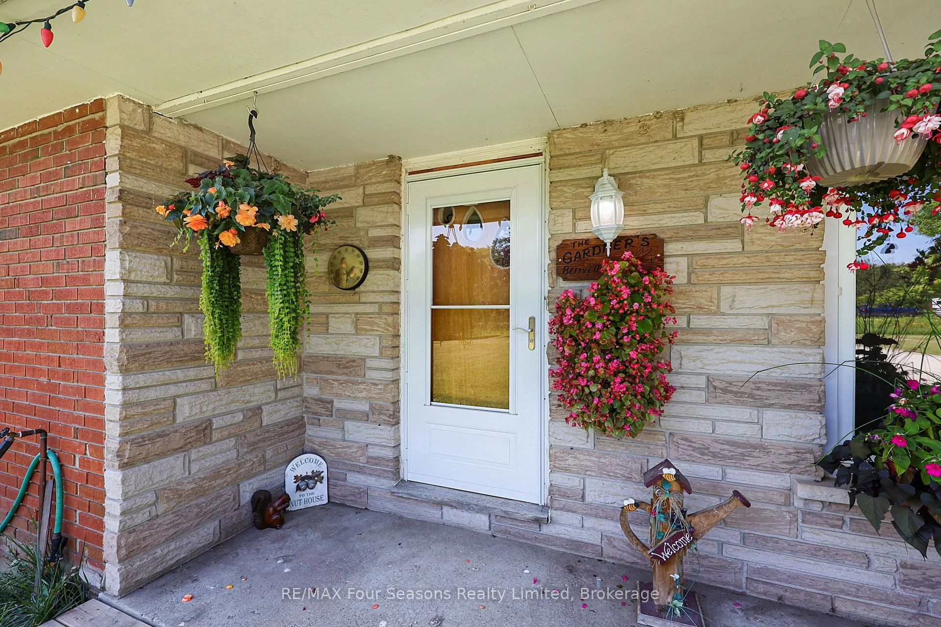 Photo 9 of 2140 5th Concession N, Clearview, Rural Clearview — HOMEH