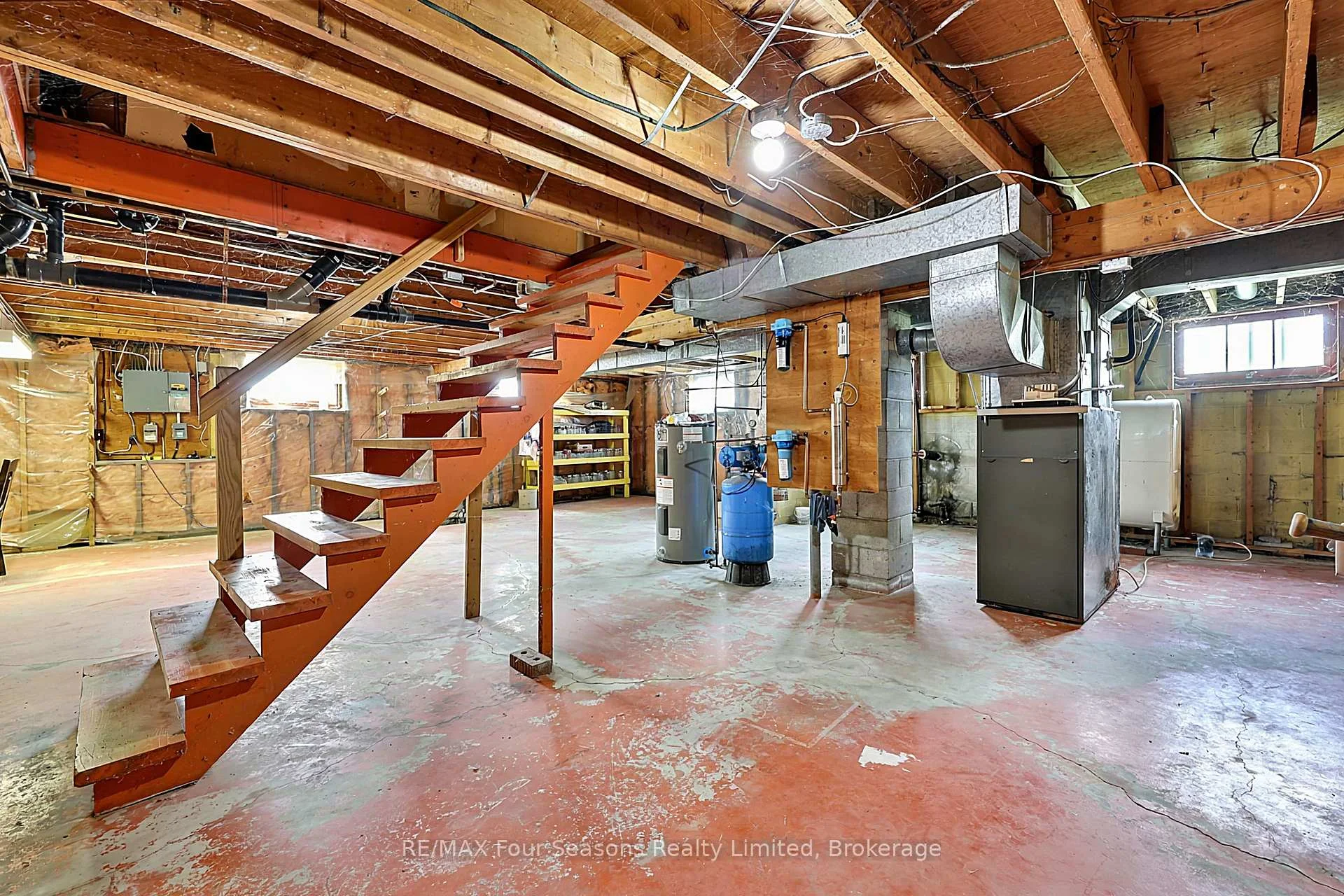 Photo 22 of 2140 5th Concession N, Clearview, Rural Clearview — HOMEH