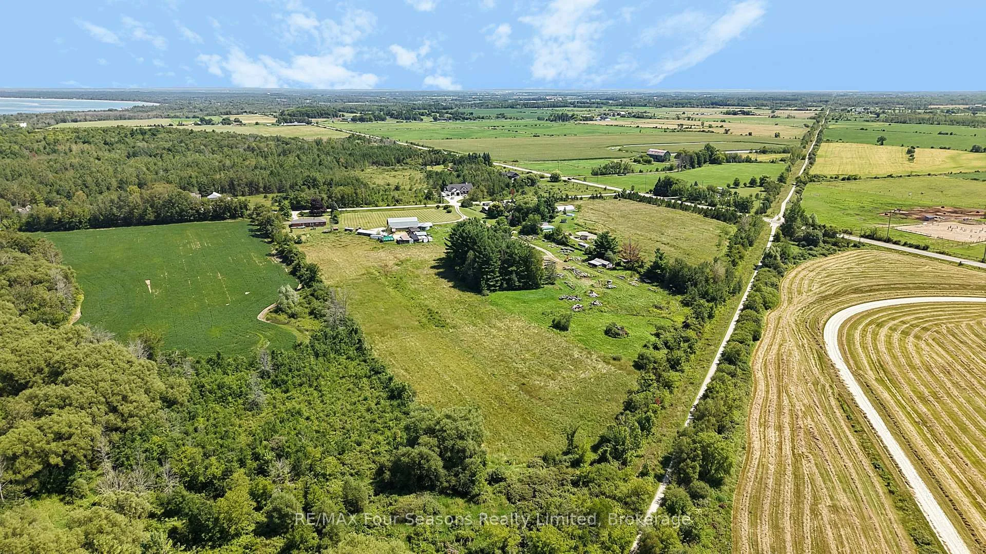 Photo 47 of 2140 5th Concession N, Clearview, Rural Clearview — HOMEH