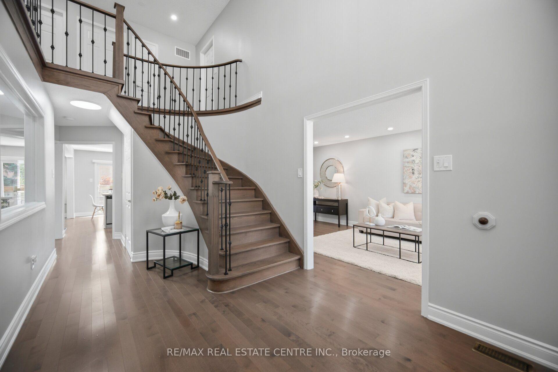 Photo 1 of 1558 Highbrook Avenue, Mississauga, East Credit — HOMEH