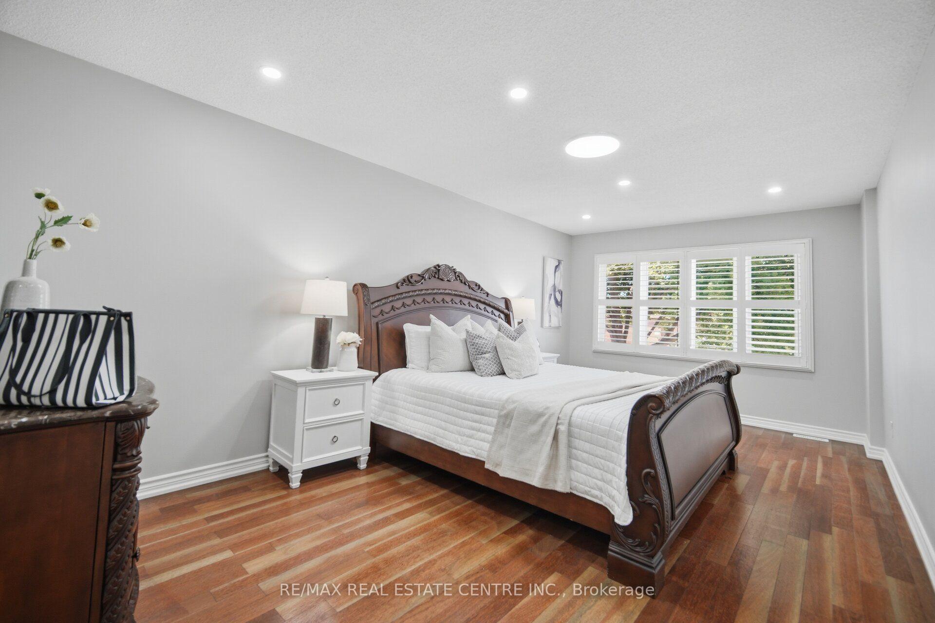 Photo 17 of 1558 Highbrook Avenue, Mississauga, East Credit — HOMEH