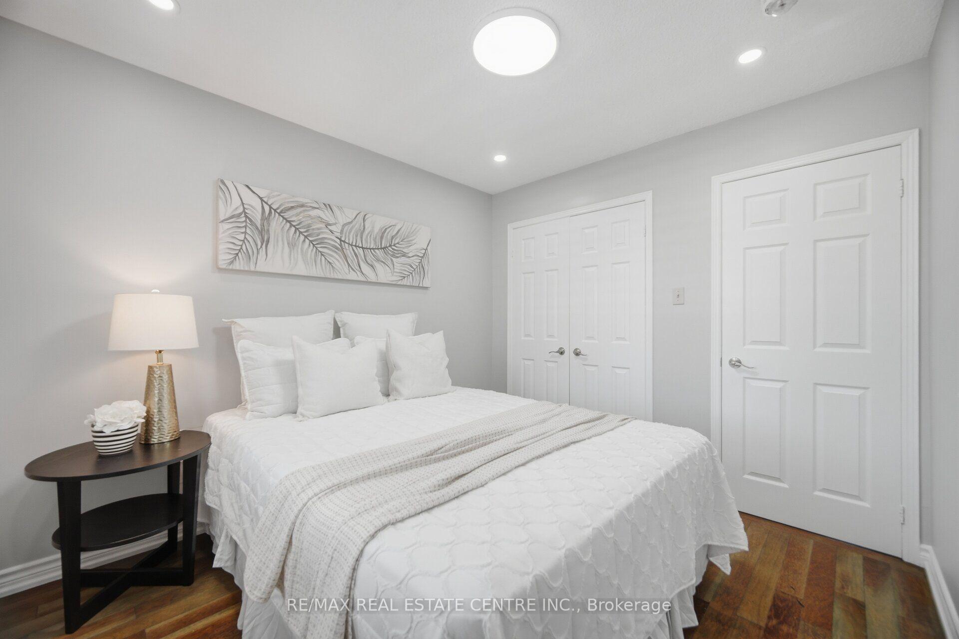 Photo 26 of 1558 Highbrook Avenue, Mississauga, East Credit — HOMEH