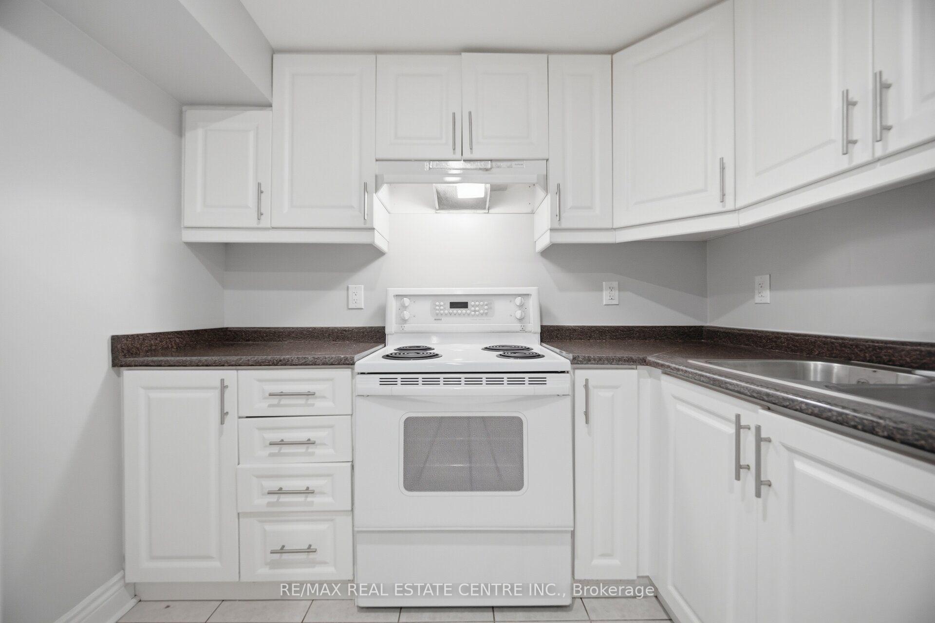 Photo 35 of 1558 Highbrook Avenue, Mississauga, East Credit — HOMEH