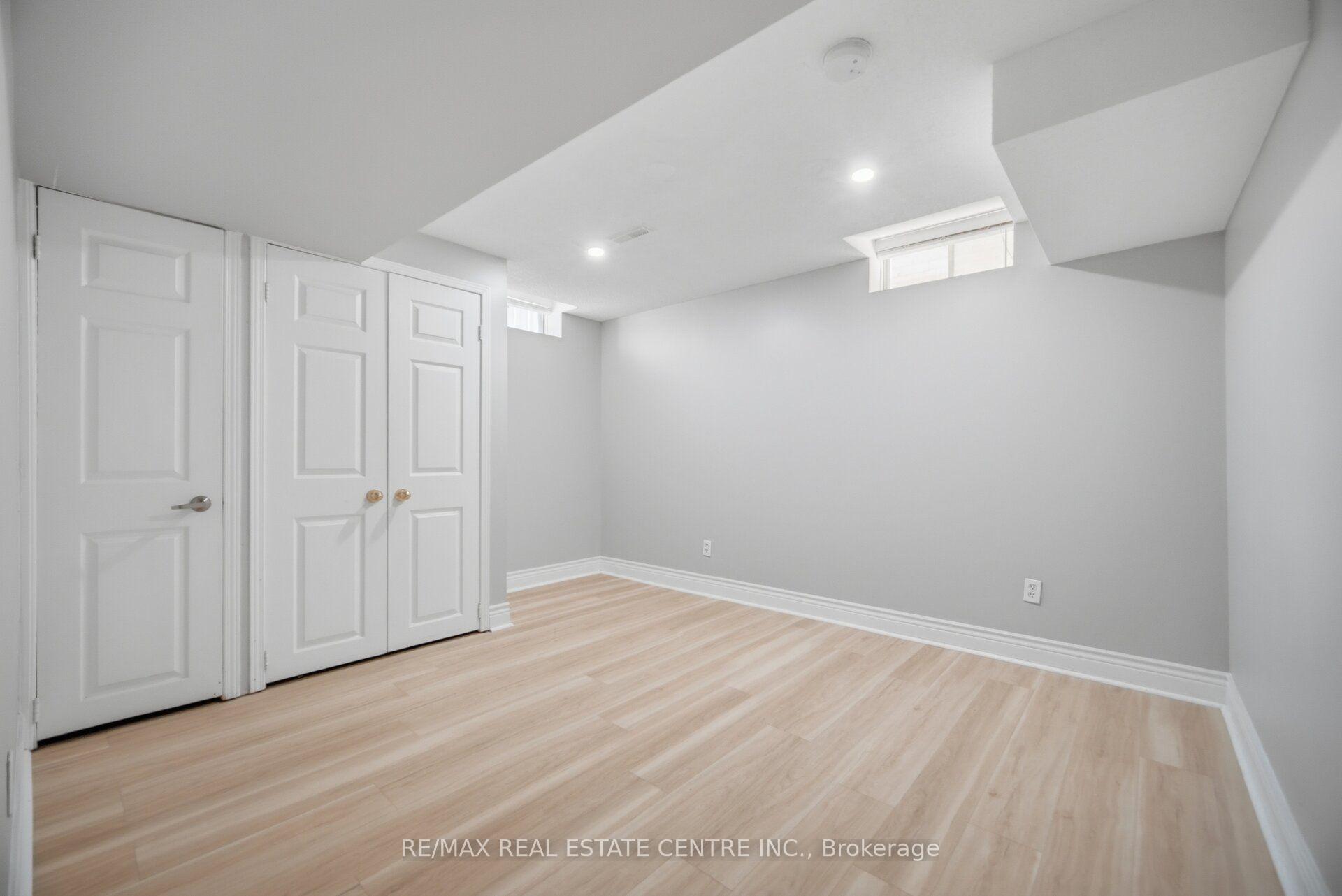 Photo 36 of 1558 Highbrook Avenue, Mississauga, East Credit — HOMEH