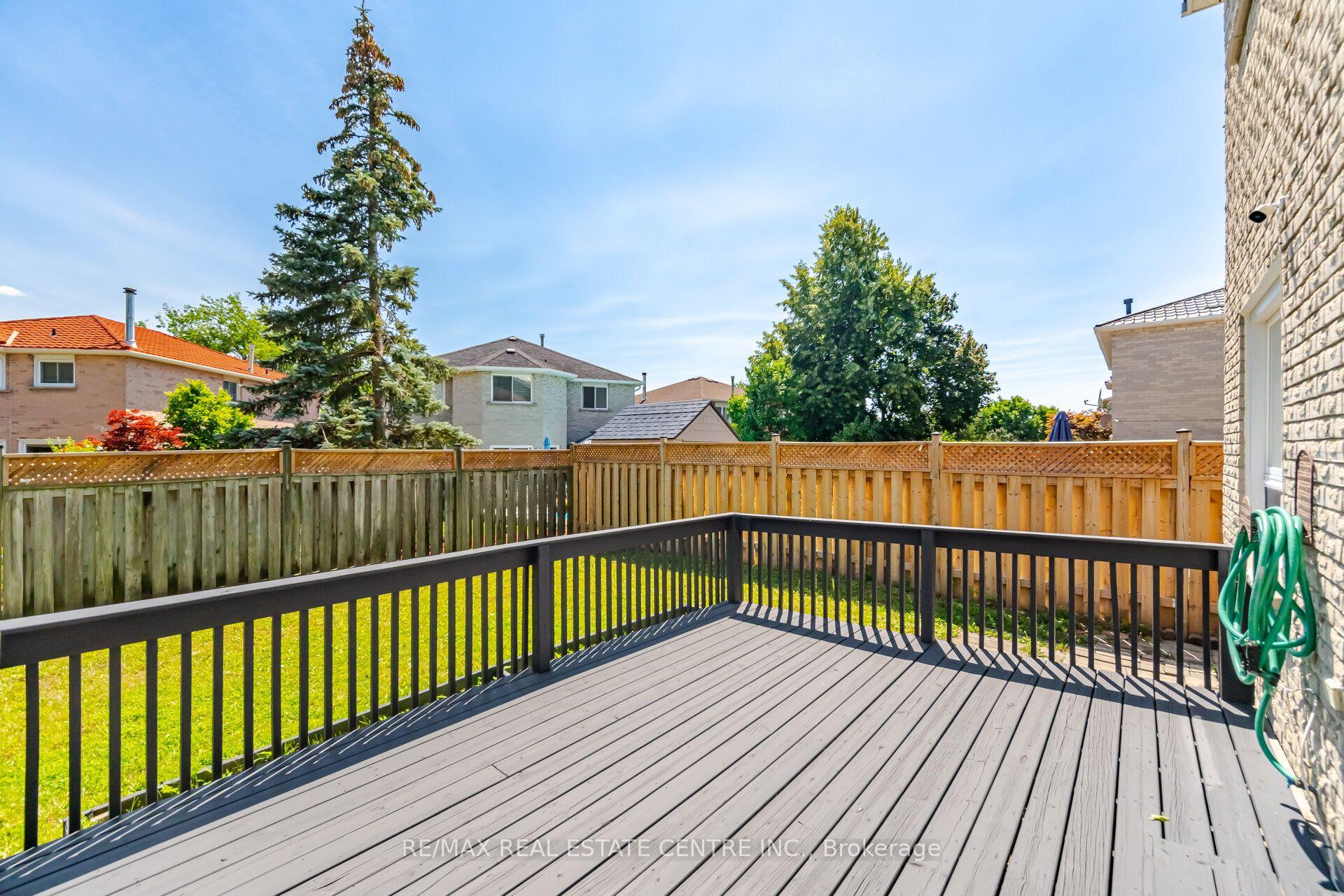 Photo 40 of 1558 Highbrook Avenue, Mississauga, East Credit — HOMEH