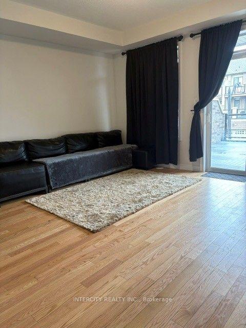 Photo 11 of 321 Inspire Boulevard, Brampton, Sandringham-Wellington North — HOMEH