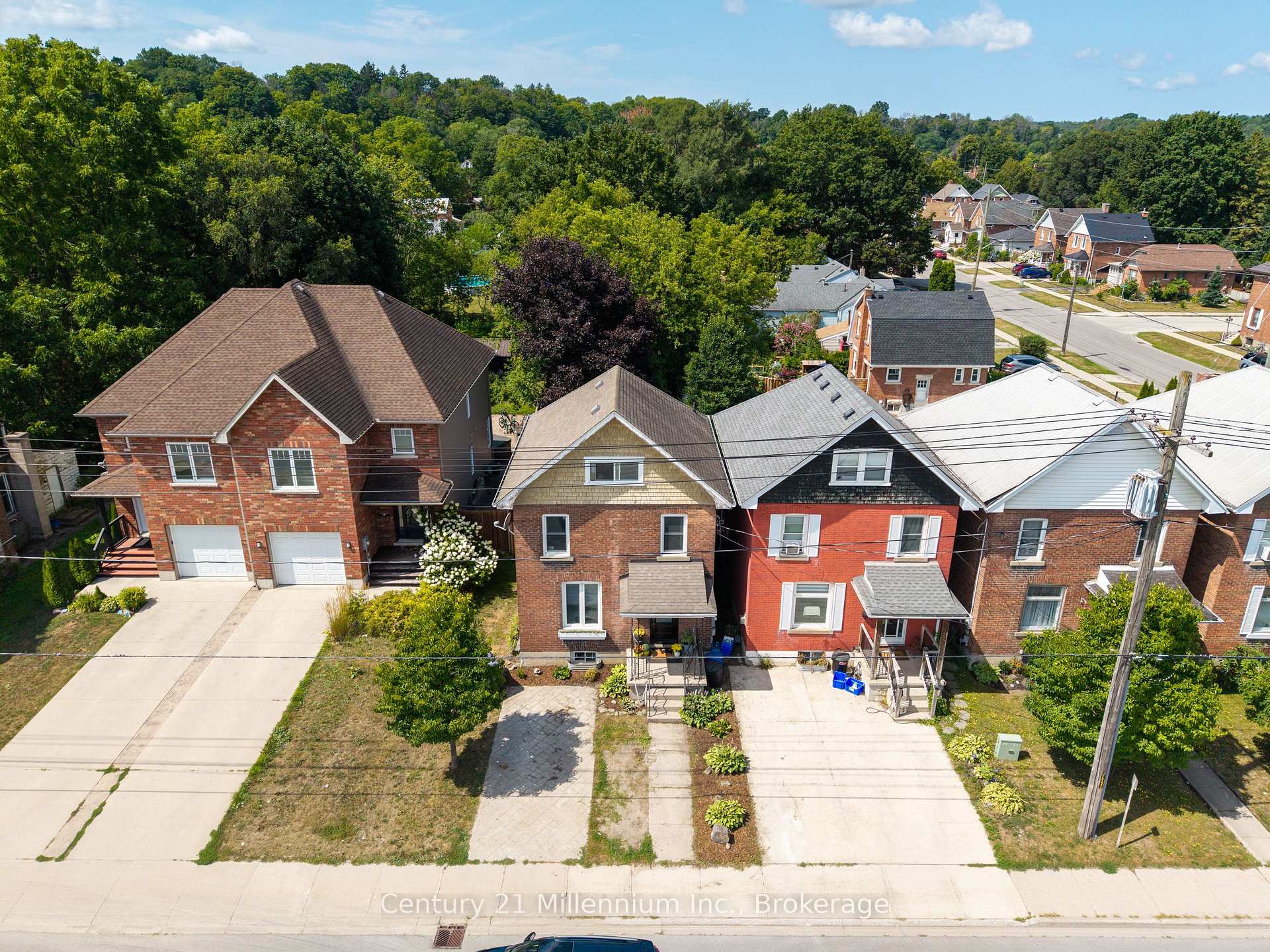 Photo 2 of 1186 2nd Avenue W, Owen Sound — HOMEH