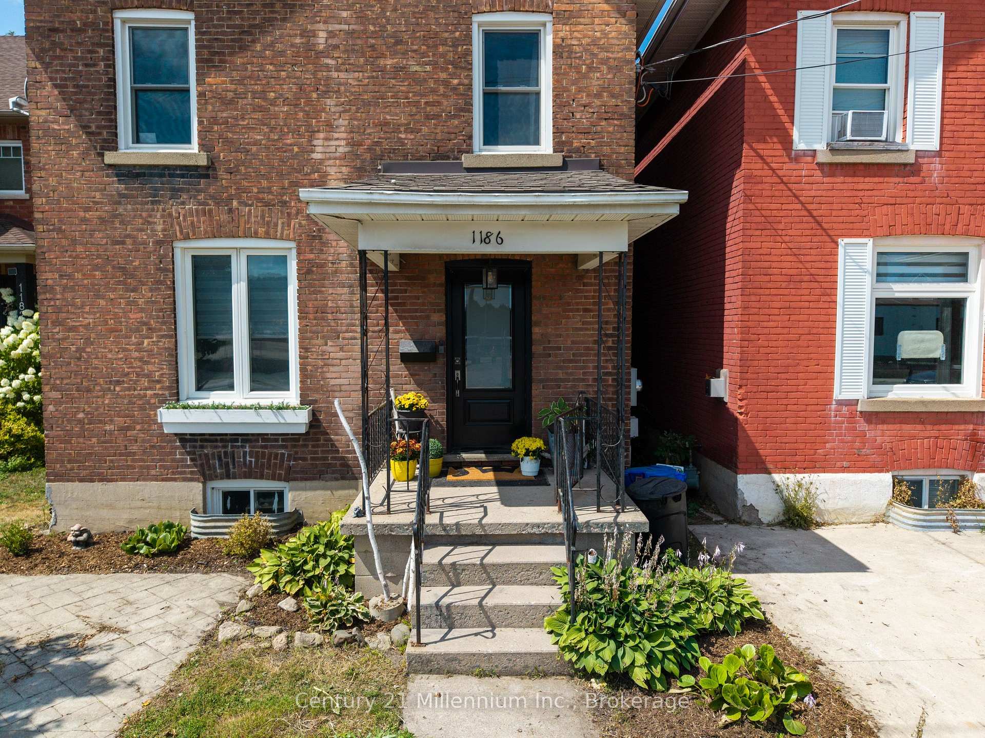Photo 3 of 1186 2nd Avenue W, Owen Sound — HOMEH