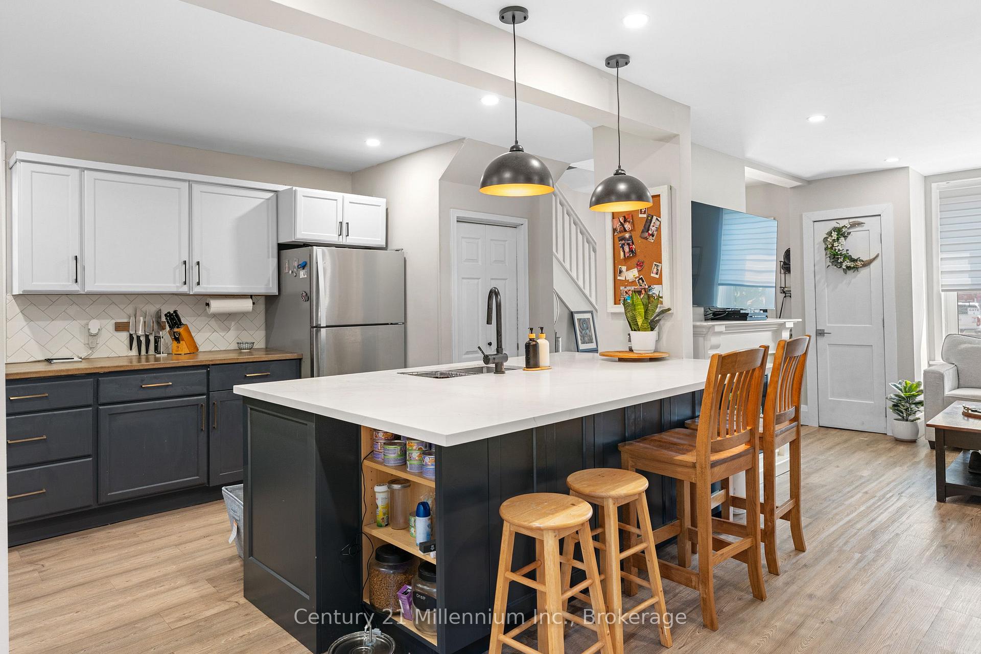 Photo 17 of 1186 2nd Avenue W, Owen Sound — HOMEH