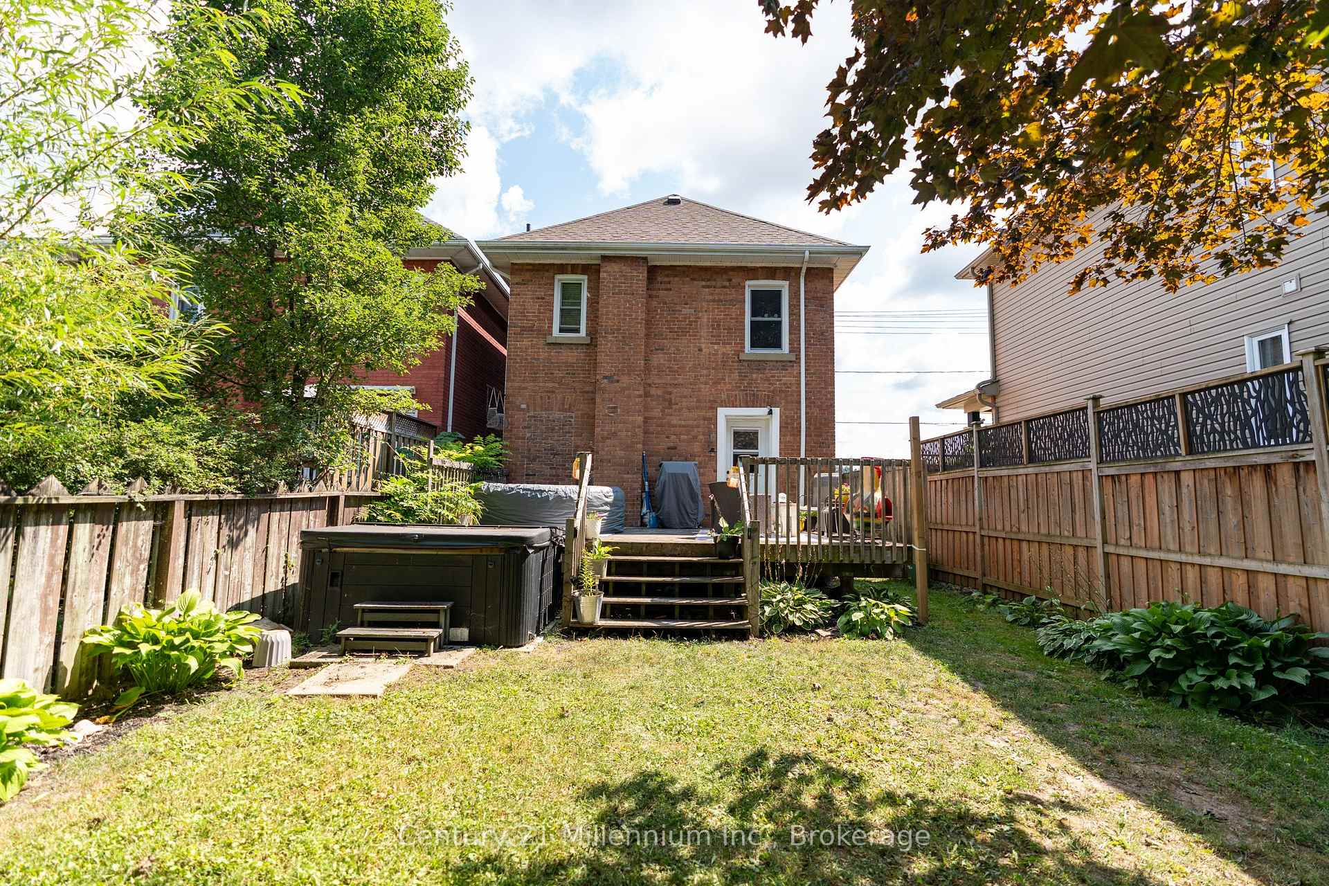 Photo 33 of 1186 2nd Avenue W, Owen Sound — HOMEH