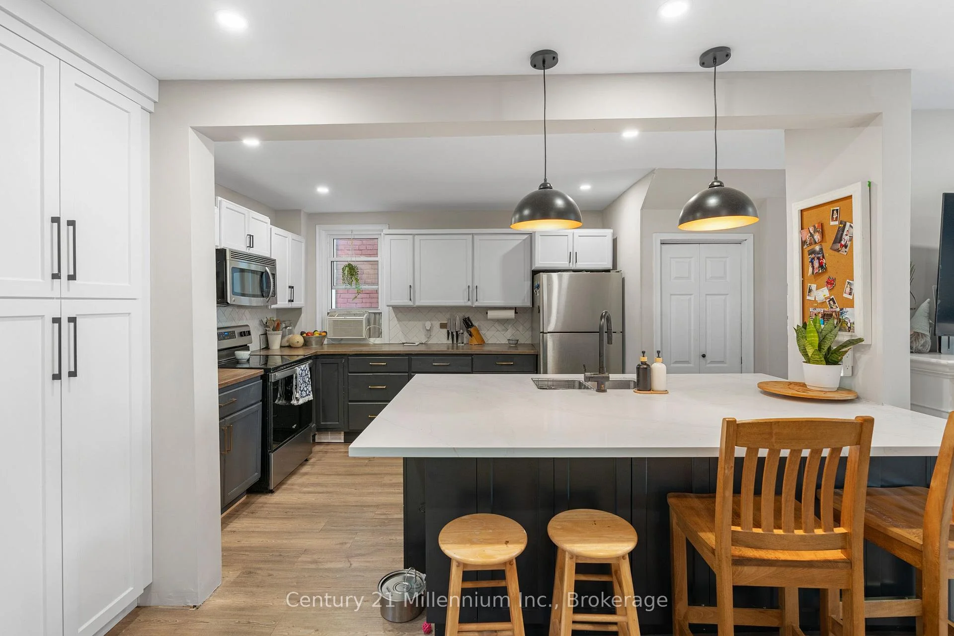Photo 18 of 1186 2nd Avenue W, Owen Sound — HOMEH