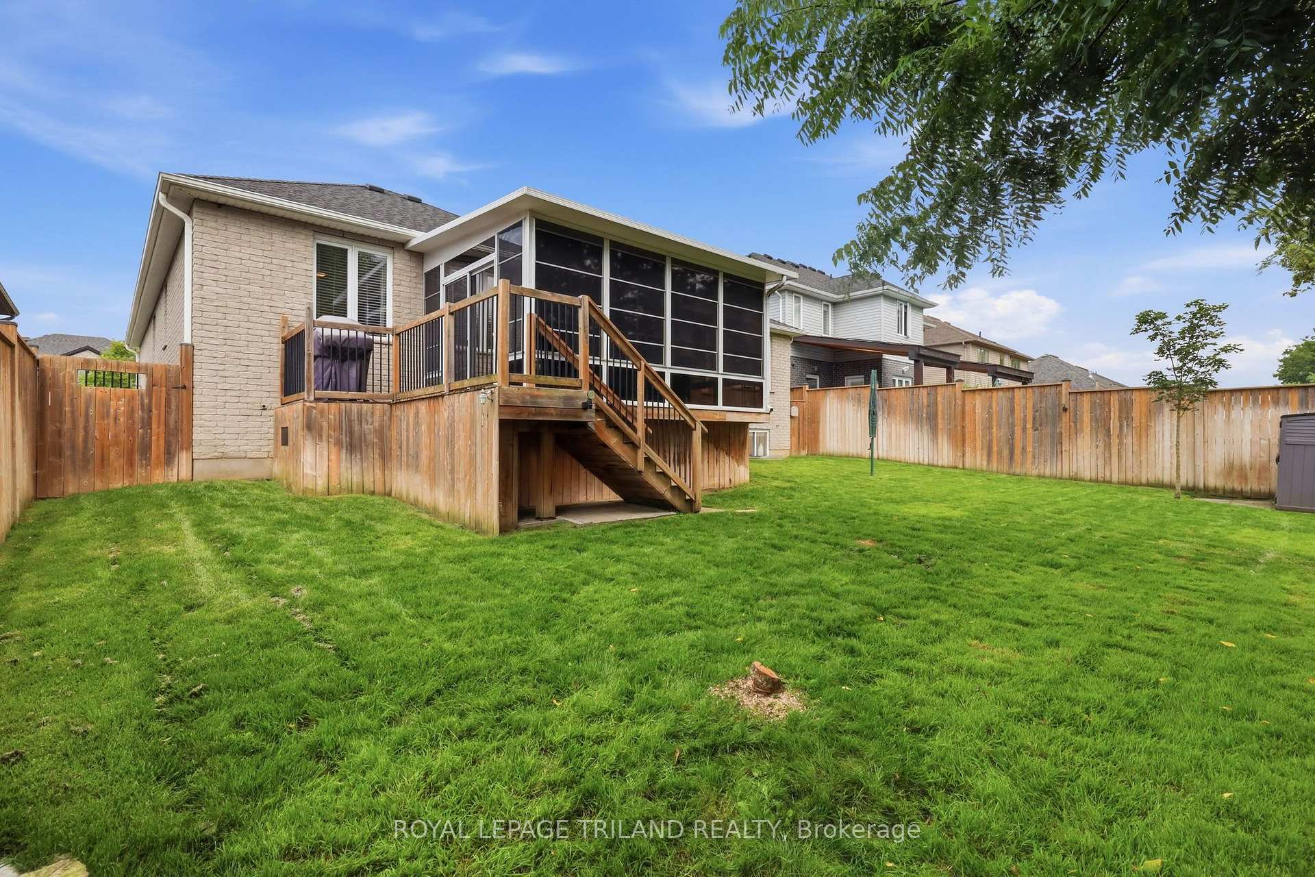 Photo 34 of 57 Caverhill Crescent, Middlesex Centre, Komoka — HOMEH