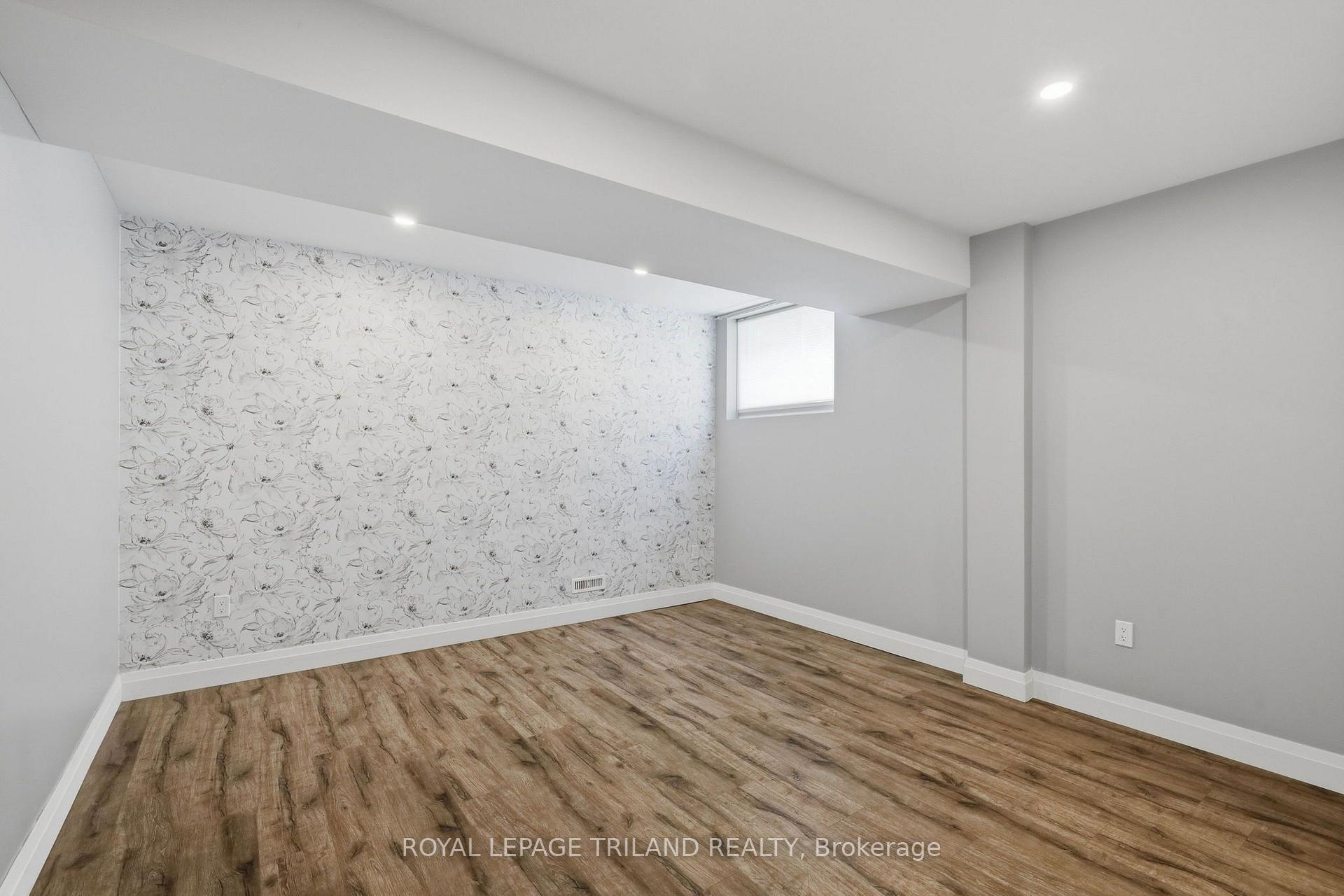 Photo 42 of 57 Caverhill Crescent, Middlesex Centre, Komoka — HOMEH