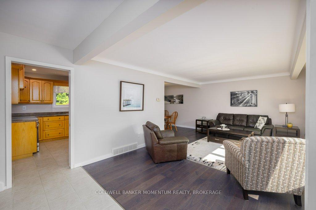 Photo 7 of 9 Heathcote Terrace, St. Catharines, Lakeshore — HOMEH