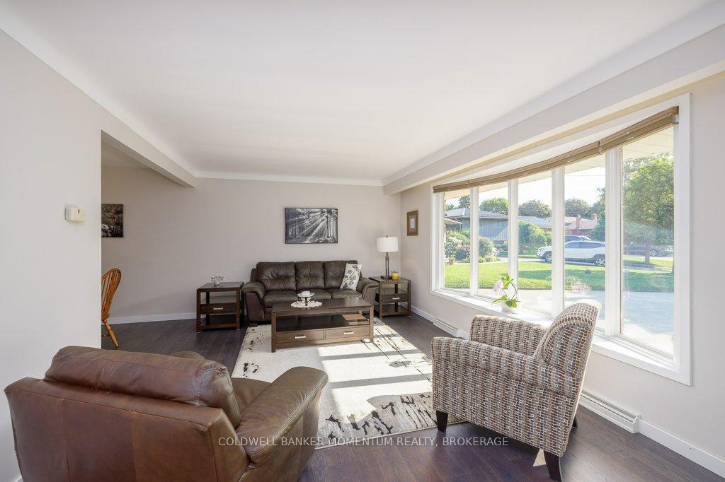 Photo 8 of 9 Heathcote Terrace, St. Catharines, Lakeshore — HOMEH