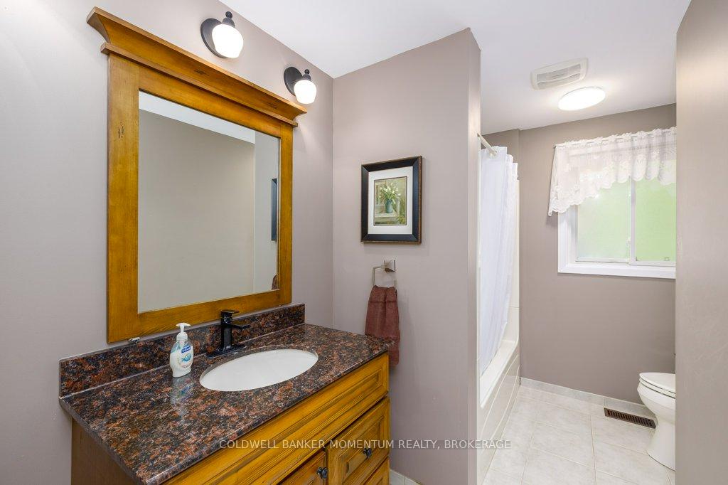 Photo 18 of 9 Heathcote Terrace, St. Catharines, Lakeshore — HOMEH