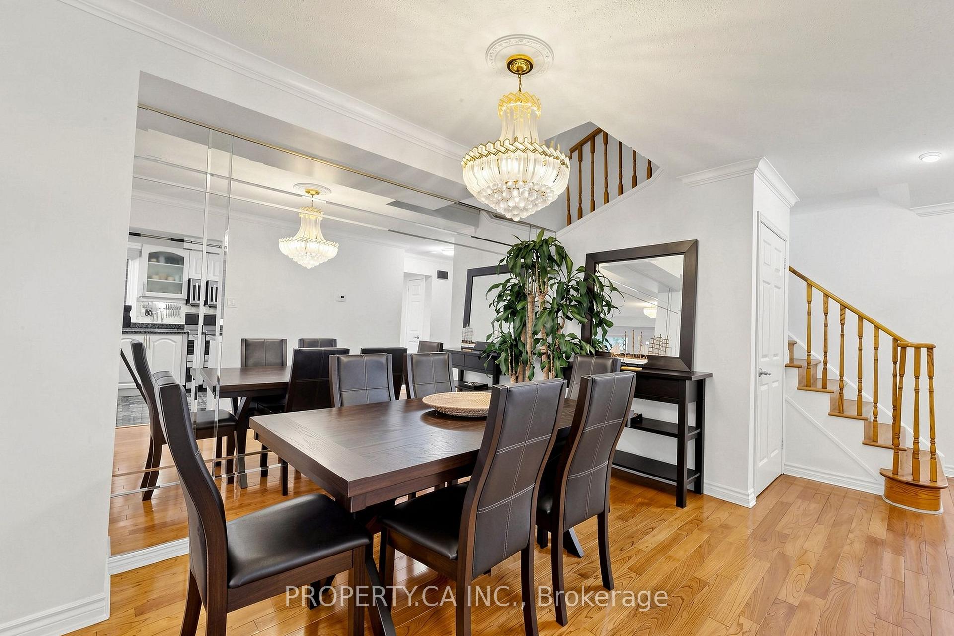 Photo 10 of 80 Peter Andrew Crescent, Vaughan, Brownridge — HOMEH