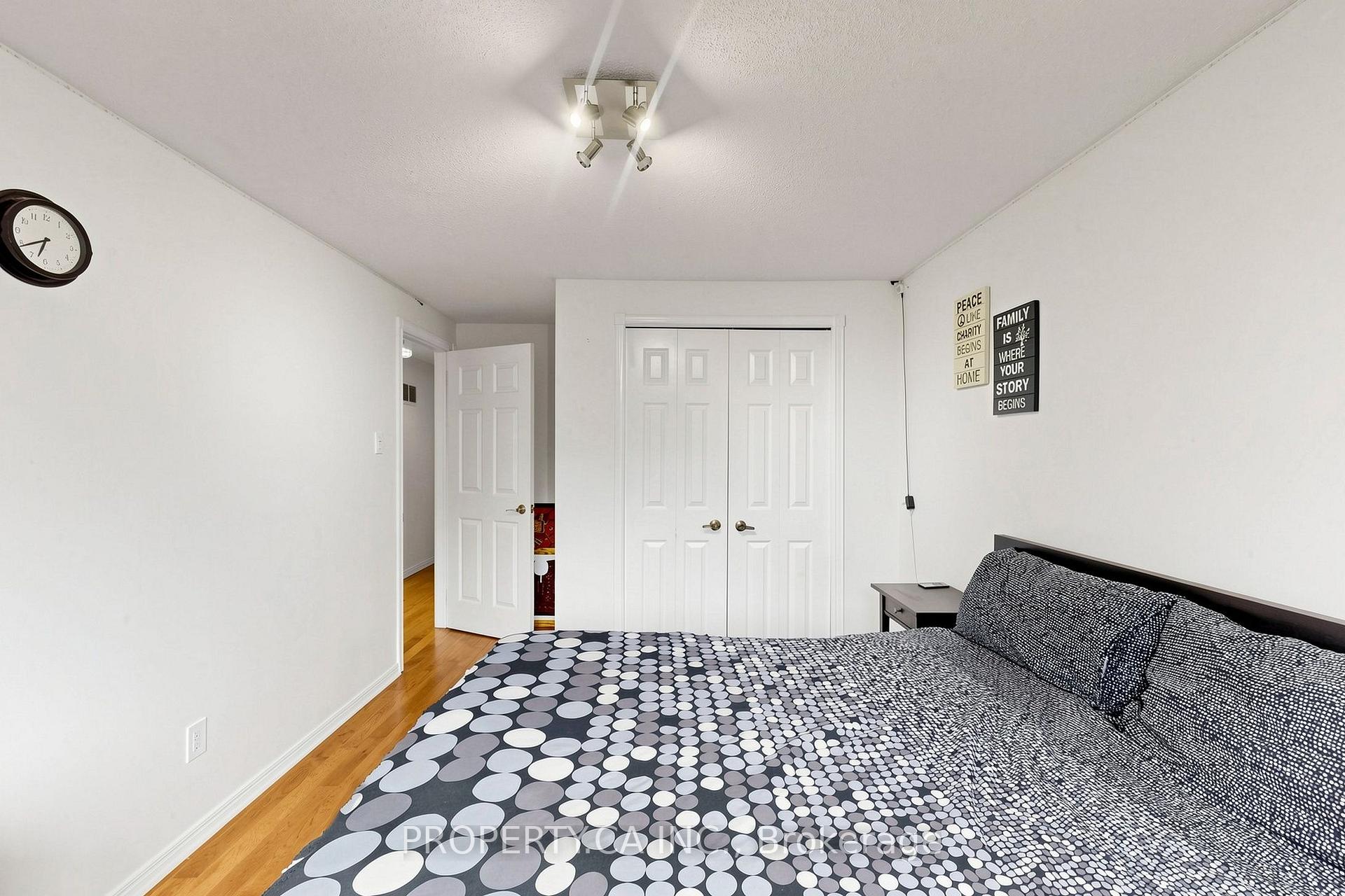 Photo 24 of 80 Peter Andrew Crescent, Vaughan, Brownridge — HOMEH