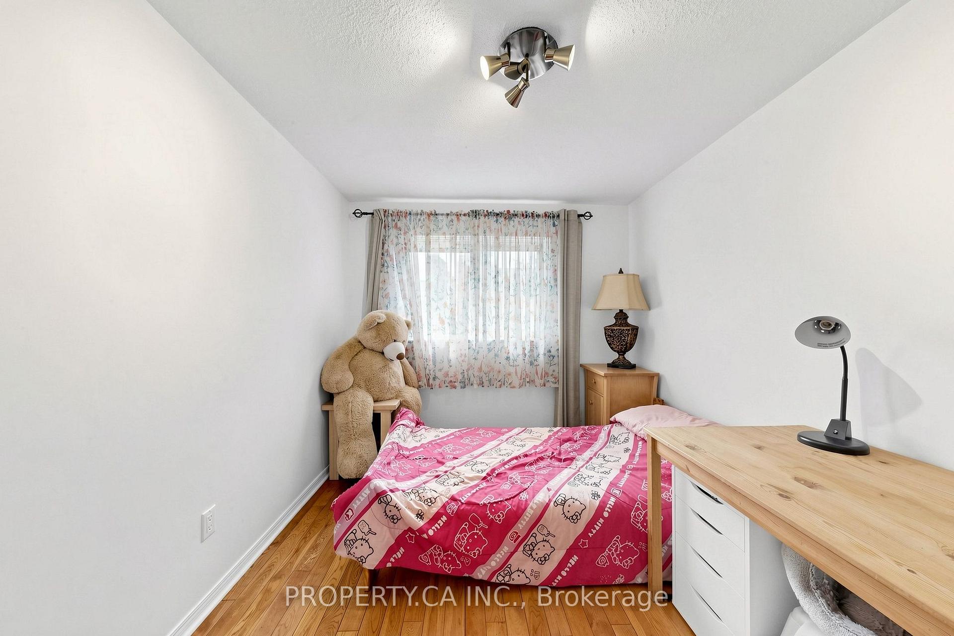 Photo 26 of 80 Peter Andrew Crescent, Vaughan, Brownridge — HOMEH