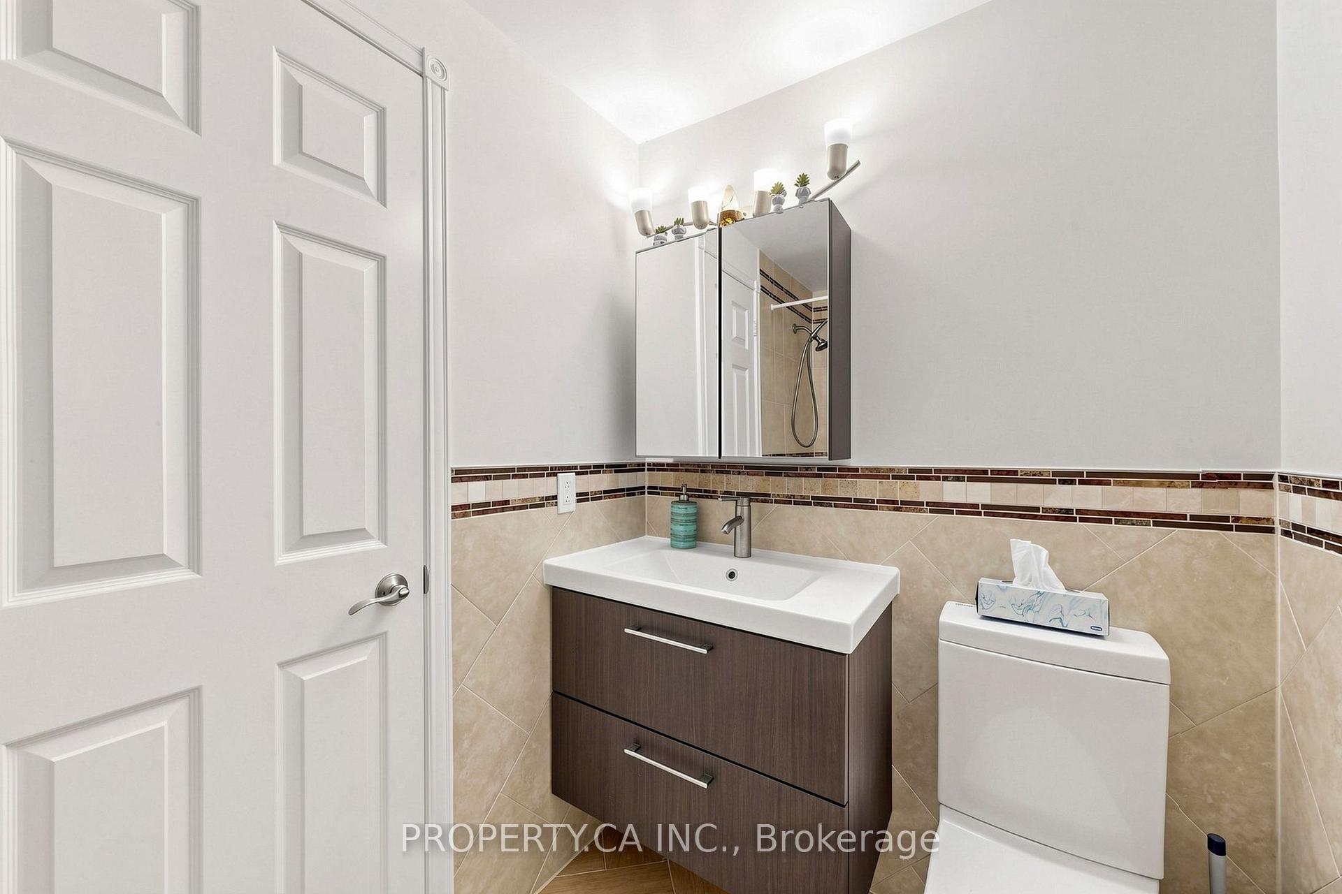 Photo 27 of 80 Peter Andrew Crescent, Vaughan, Brownridge — HOMEH