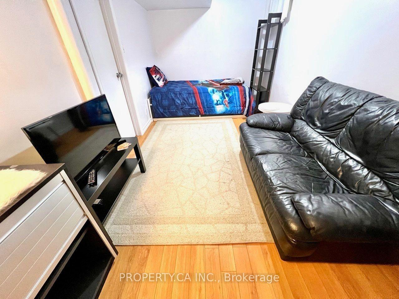 Photo 46 of 80 Peter Andrew Crescent, Vaughan, Brownridge — HOMEH