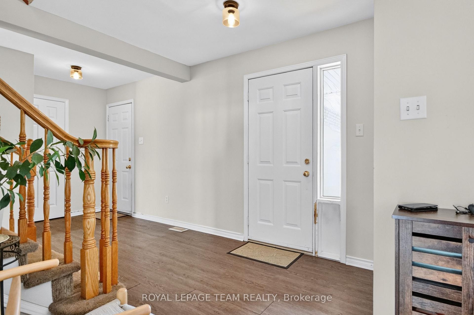 Photo 4 of 46 Mika Street, Ottawa, Stittsville (North) — HOMEH