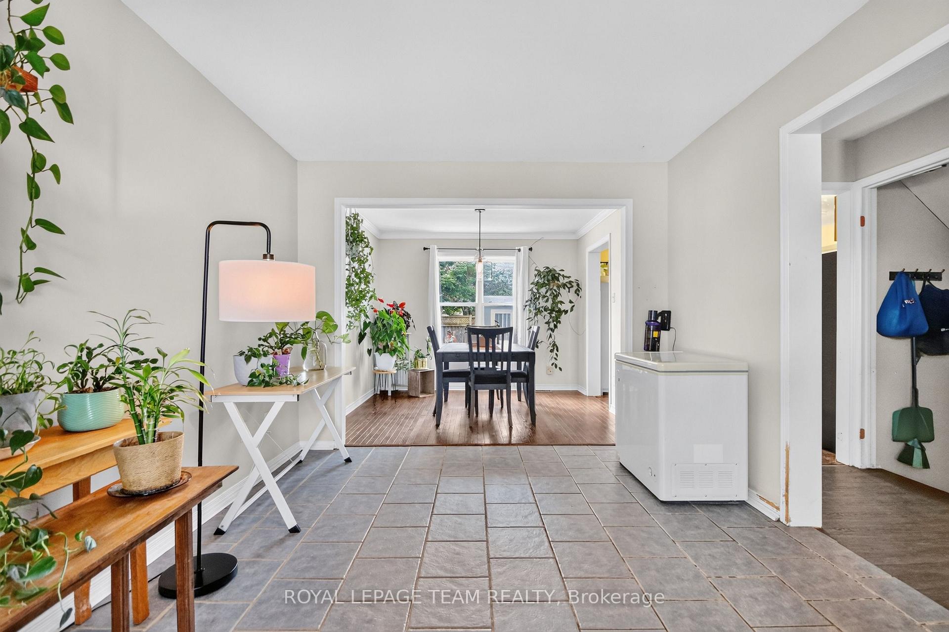 Photo 10 of 46 Mika Street, Ottawa, Stittsville (North) — HOMEH
