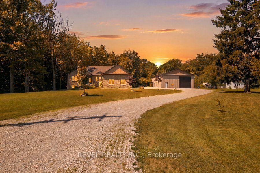 Photo 2 of 1299 County Road 23, Norfolk, Rural Houghton — HOMEH