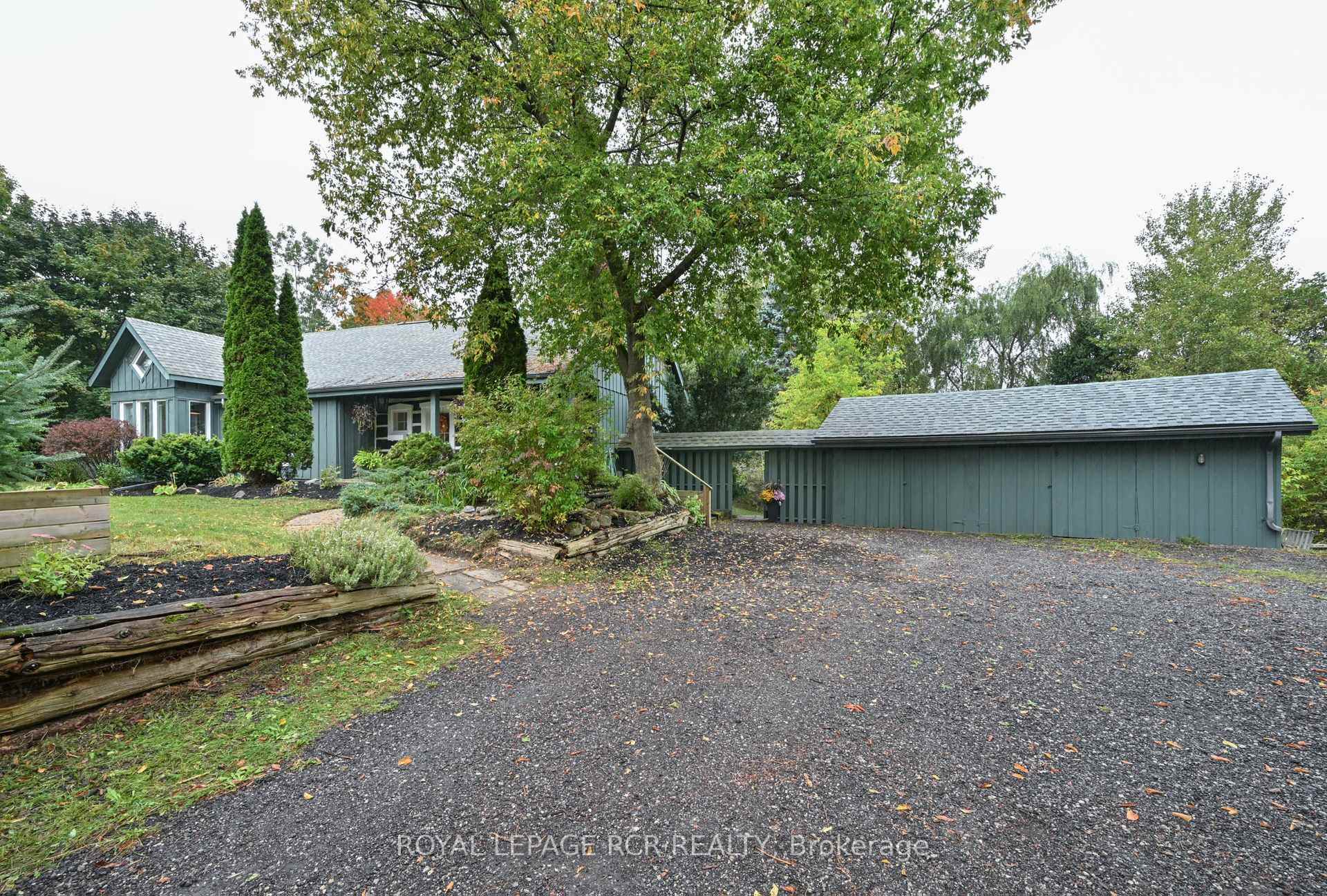 Photo 5 of 1762 Queen Street, Caledon, Alton — HOMEH